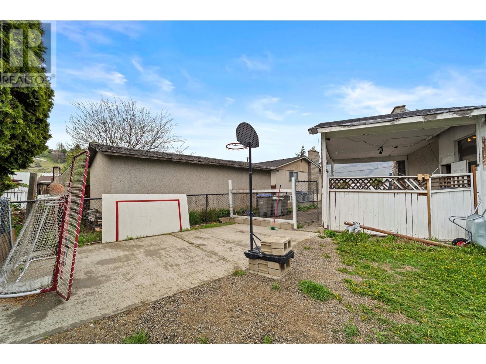 1267 Creston Place, Kamloops, British Columbia  V2B 2Y7 - Photo 31 - 10345409