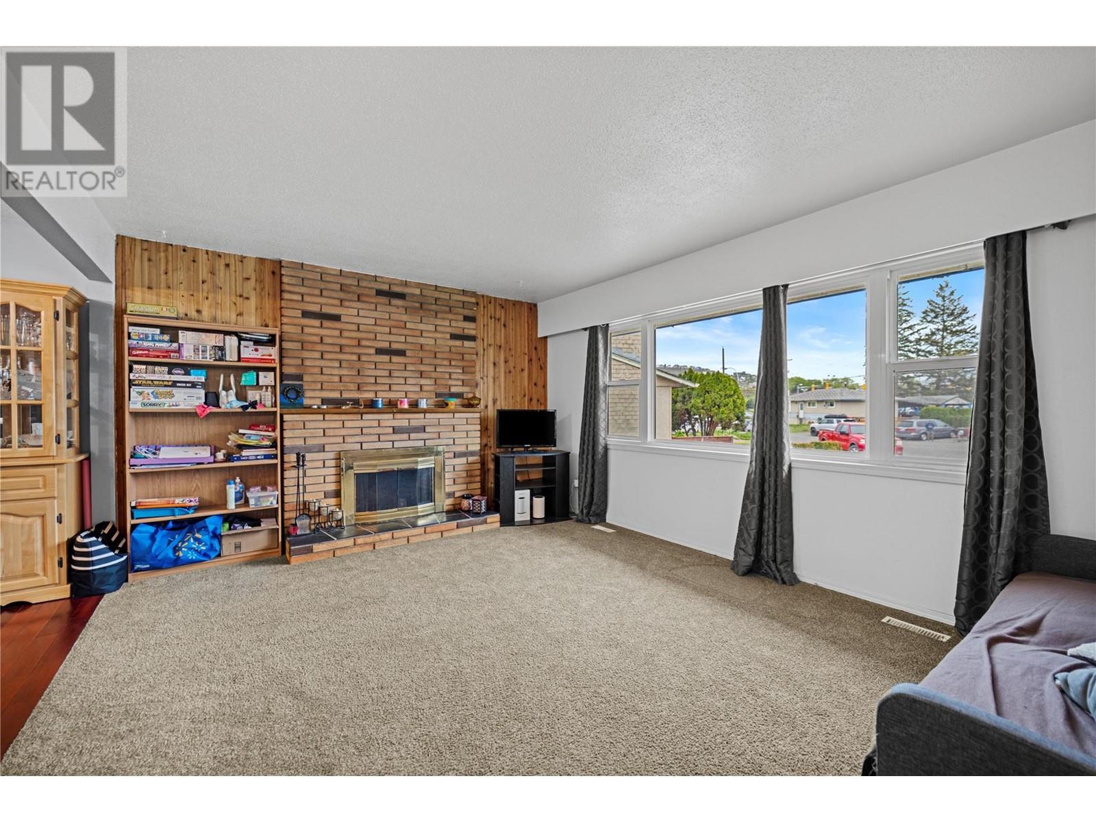 1267 Creston Place, Kamloops, British Columbia  V2B 2Y7 - Photo 9 - 10345409