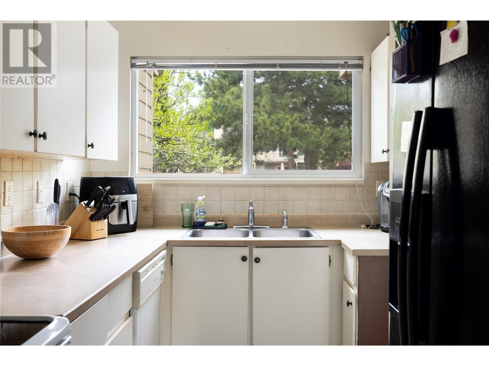 5300 25 Avenue Unit# 28, Vernon, British Columbia  V1T 6R4 - Photo 3 - 10345550
