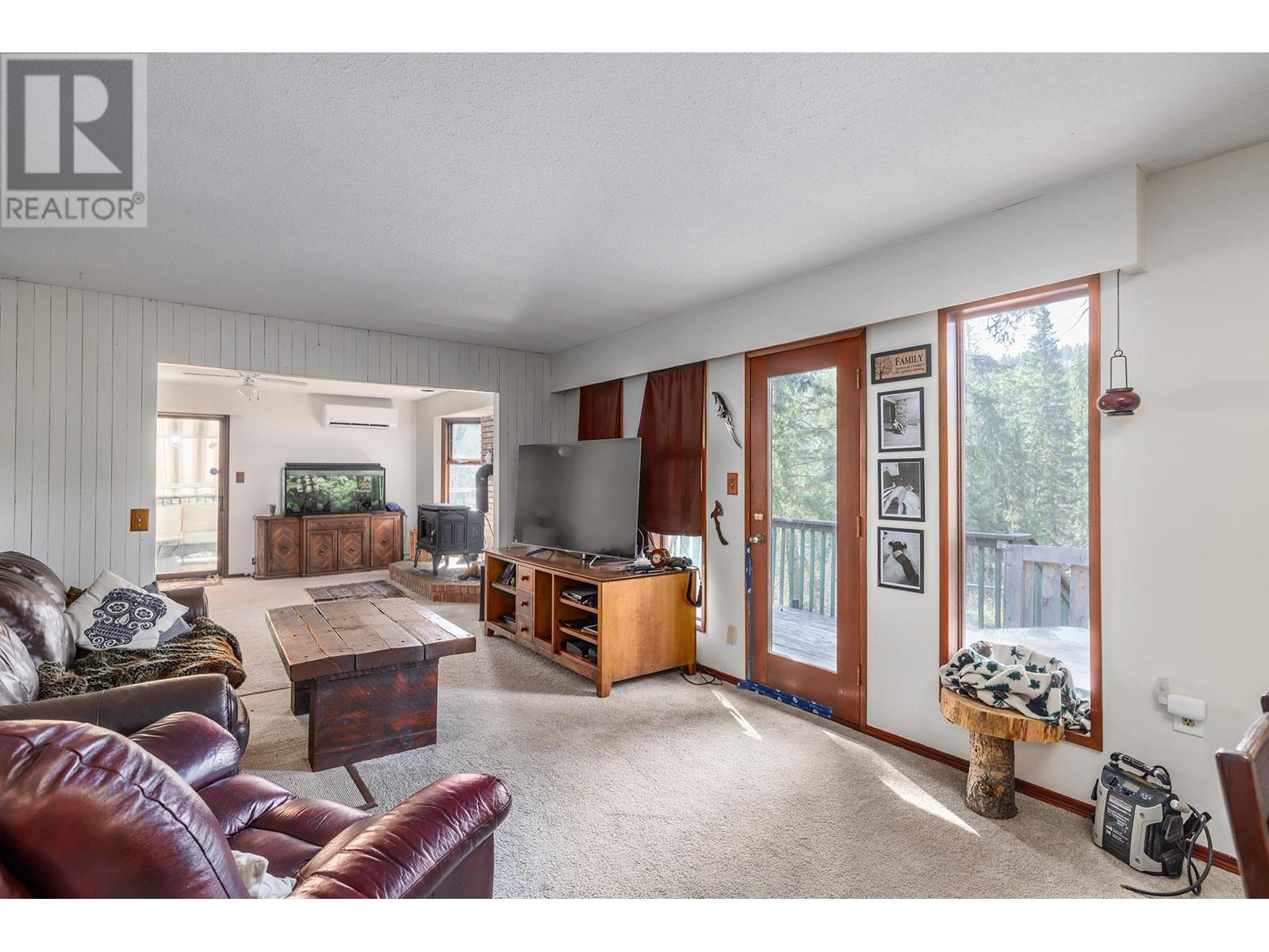 10623 Hwy 33 Highway E, Kelowna, British Columbia  V1P 1J9 - Photo 3 - 10345460