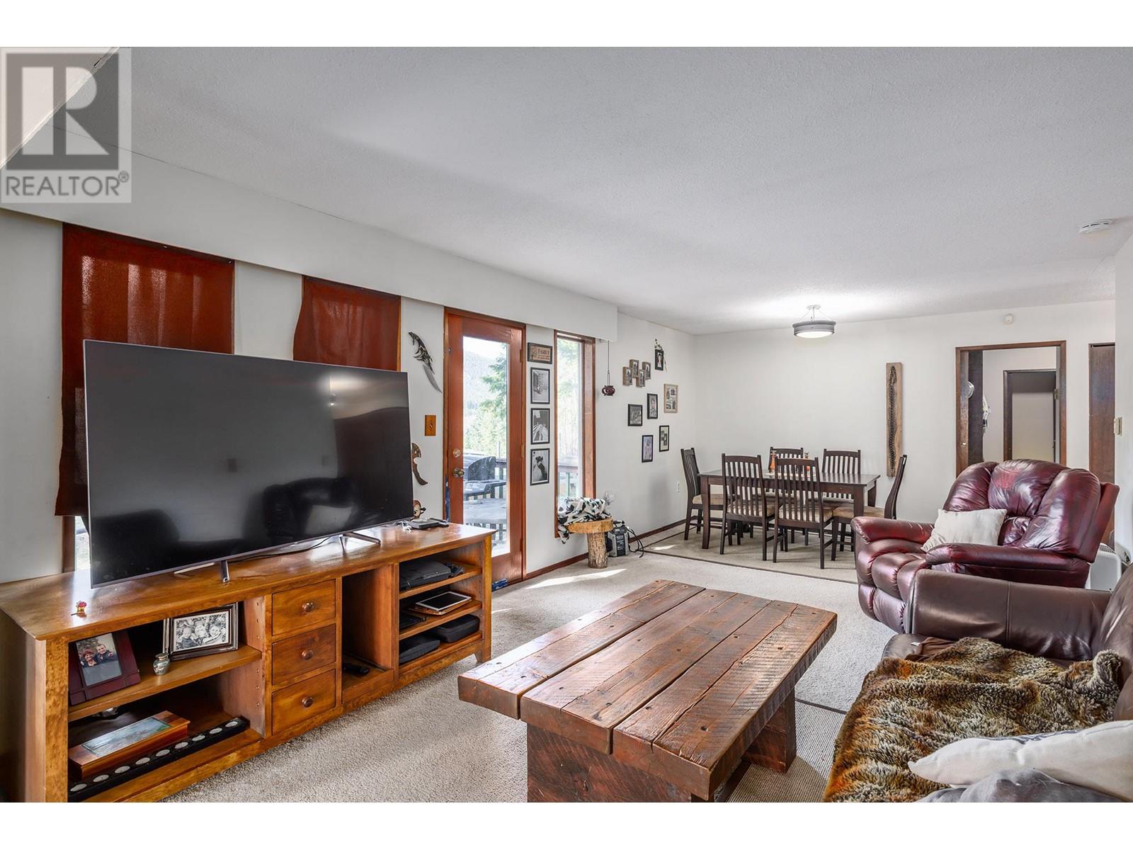 10623 Hwy 33 Highway E, Kelowna, British Columbia  V1P 1J9 - Photo 4 - 10345460