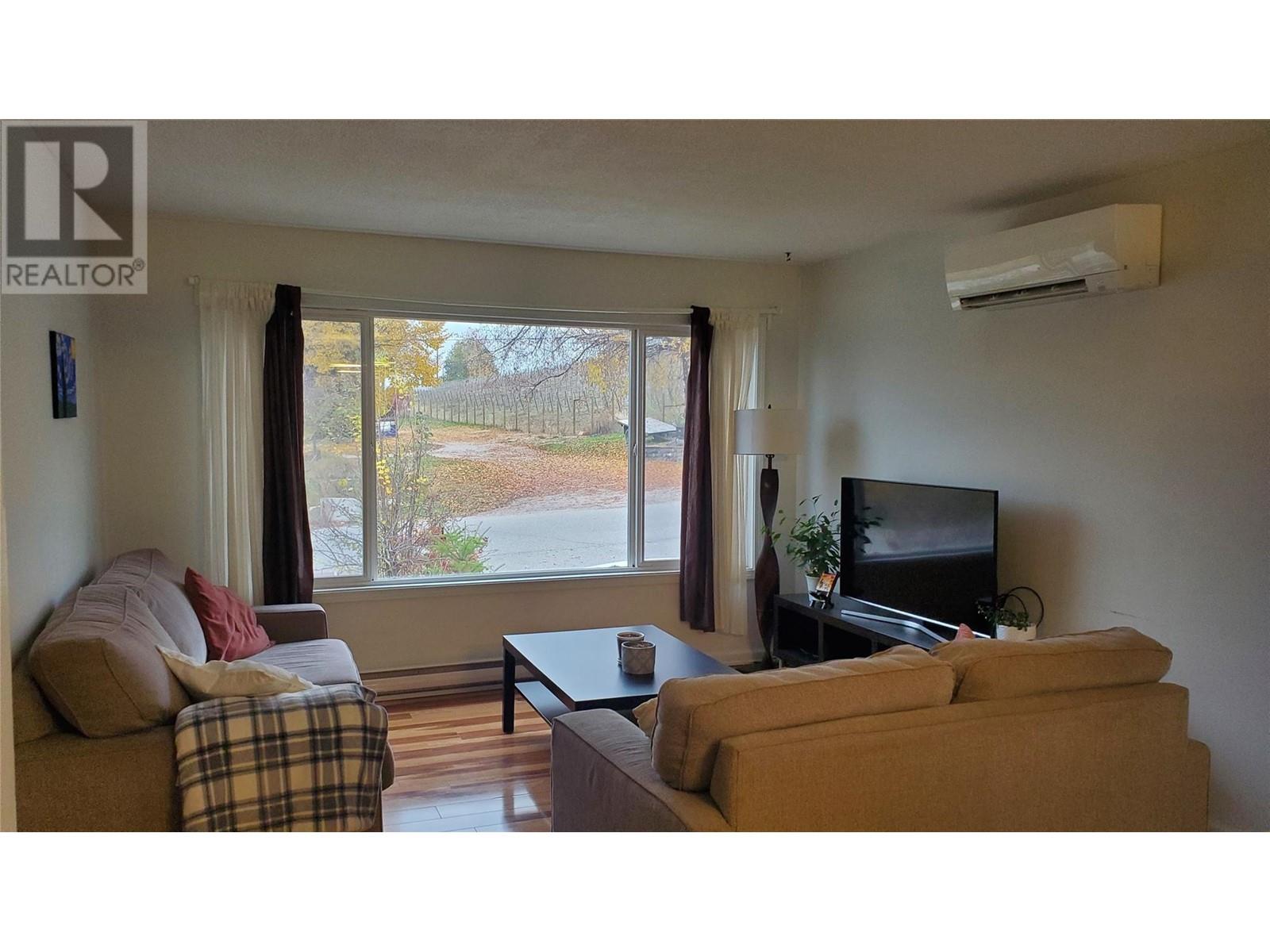 675 Webster Road, Kelowna, British Columbia  V1X 4V6 - Photo 4 - 10345709