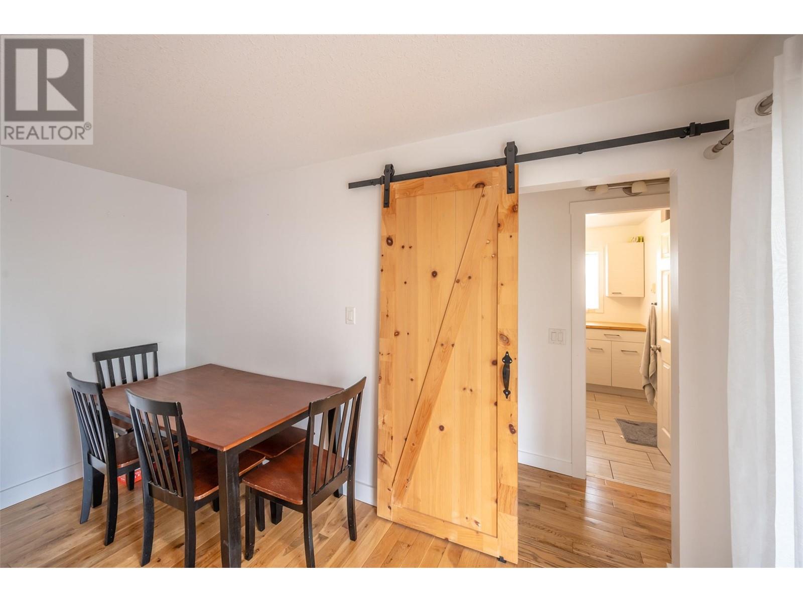 9716 Thompson Road, Summerland, British Columbia  V0H 1Z3 - Photo 11 - 10345700