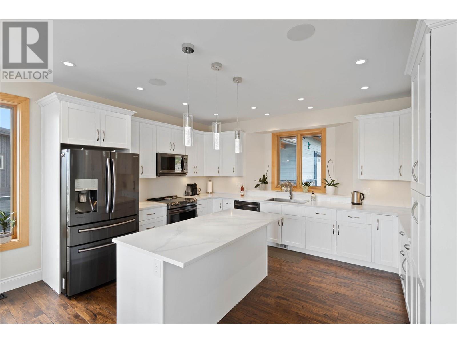 6560 Monck Park Road, Merritt, British Columbia  V1K 0A1 - Photo 10 - 10345642