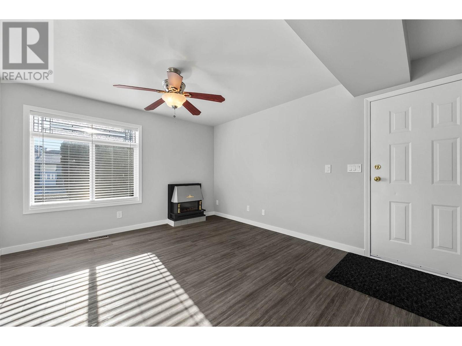 801 Alpine Terrace, Kamloops, British Columbia  V2B 6E7 - Photo 10 - 10345560