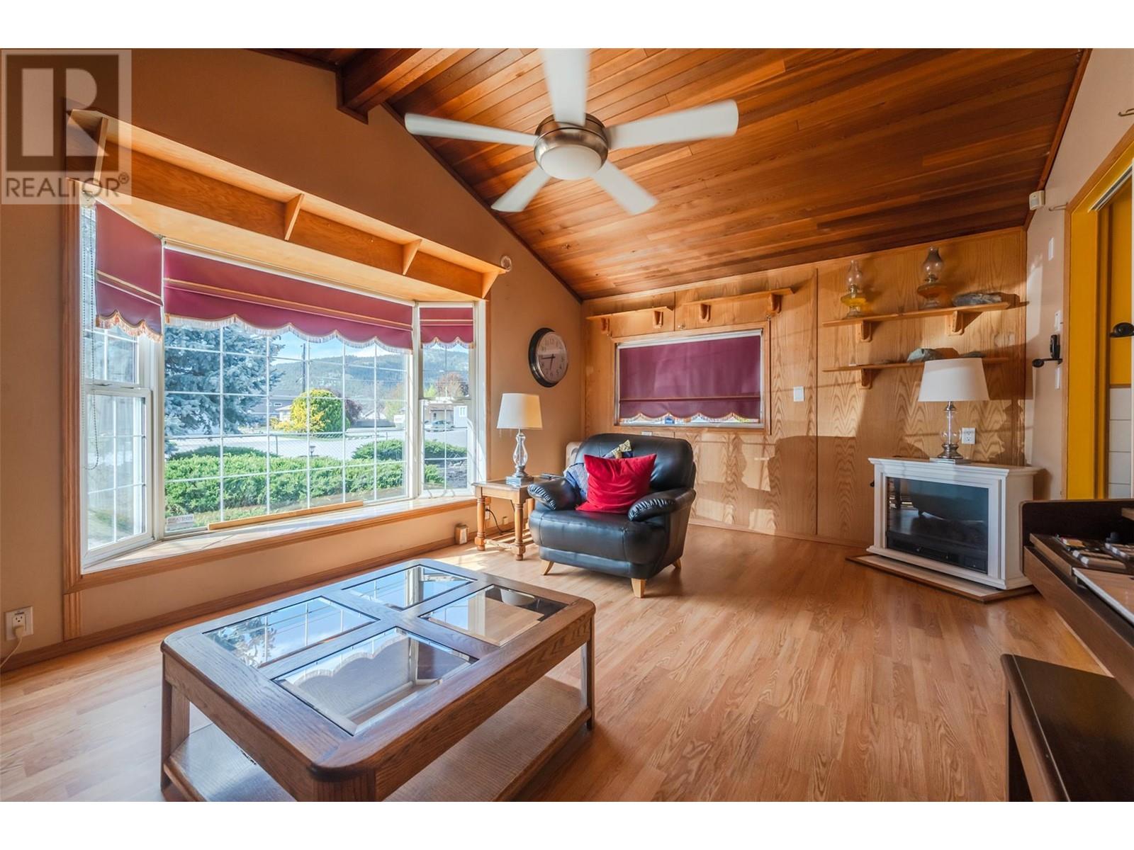 12252 Saunders Crescent, Summerland, British Columbia  V0H 1Z0 - Photo 5 - 10345726