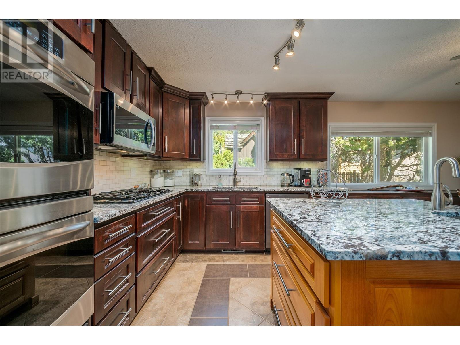 410 Clifton Road, Kelowna, British Columbia  V1V 1A5 - Photo 26 - 10345540
