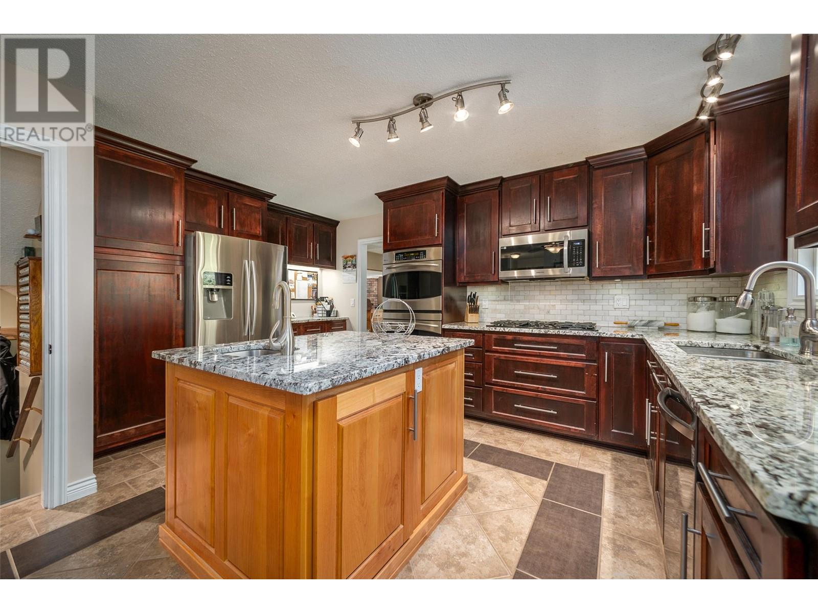 410 Clifton Road, Kelowna, British Columbia  V1V 1A5 - Photo 27 - 10345540