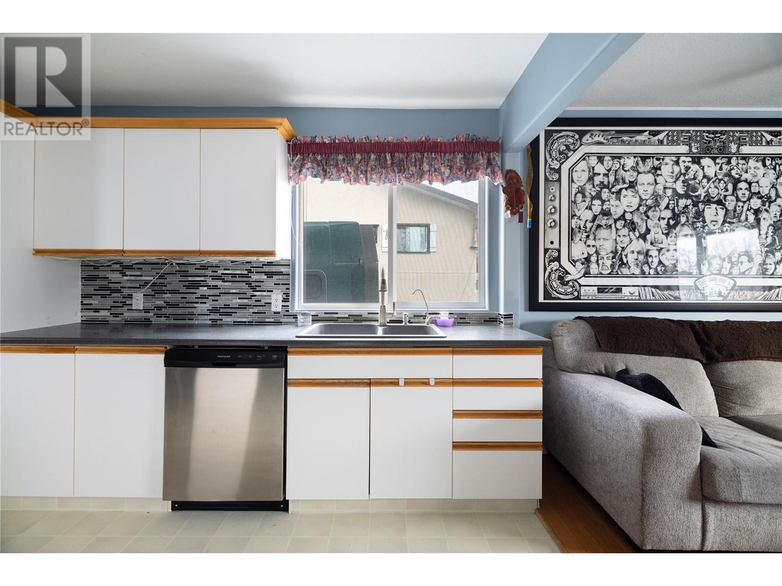 3413 24 Avenue, Vernon, British Columbia  V1T 1L7 - Photo 30 - 10345673