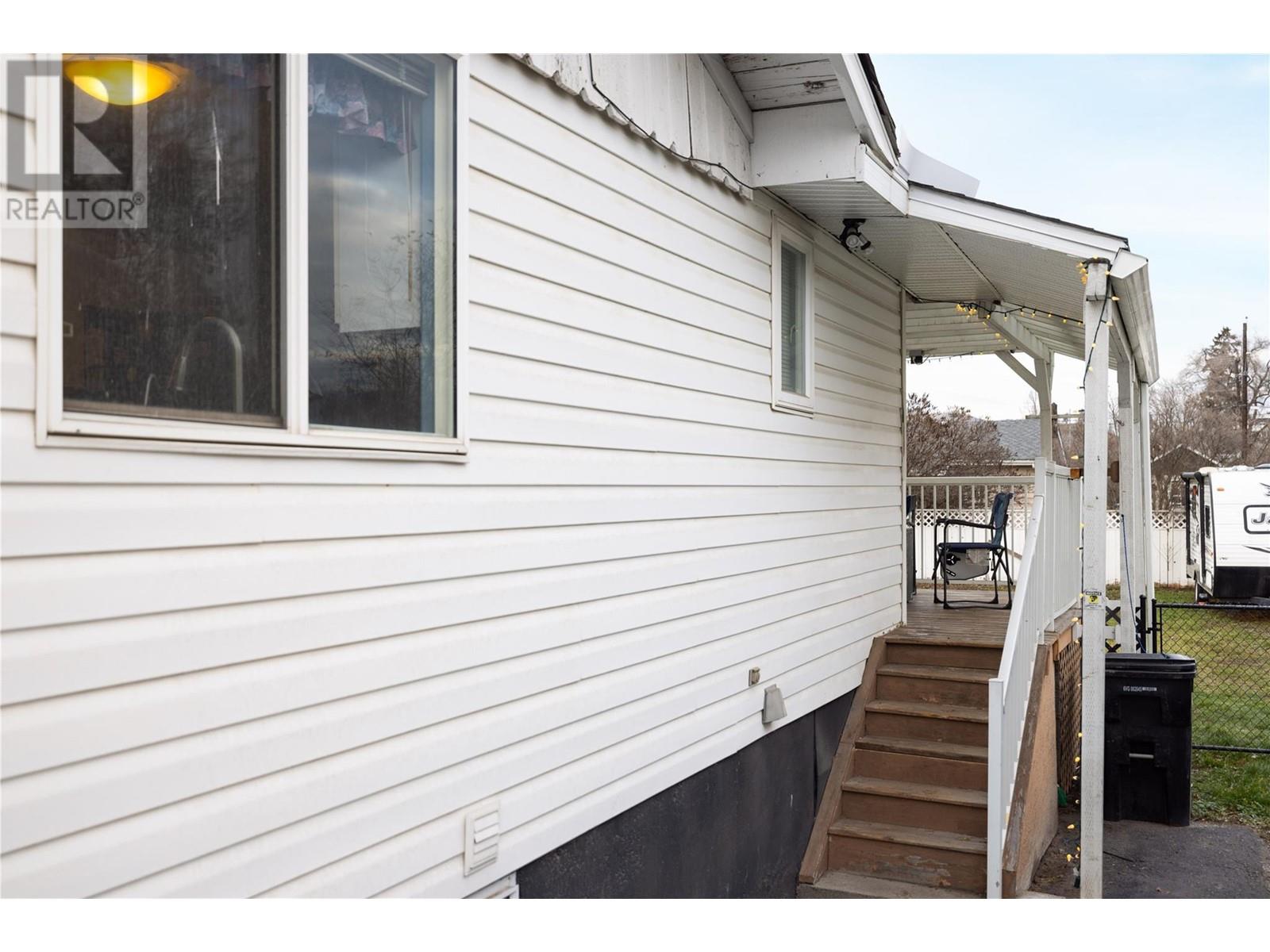 3413 24 Avenue, Vernon, British Columbia  V1T 1L7 - Photo 8 - 10345673