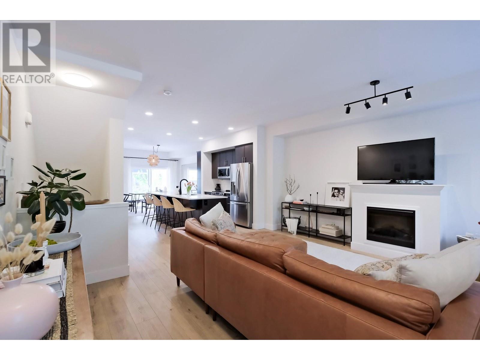 433 Mccarren Avenue Unit# 20, Kelowna, British Columbia  V1W 4T8 - Photo 2 - 10345620