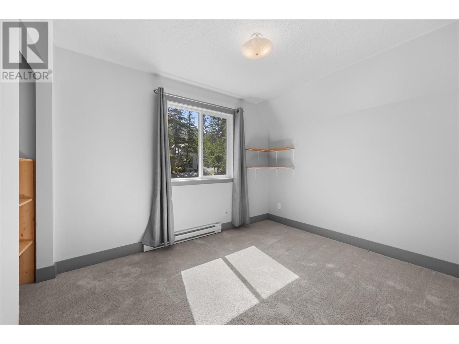 1128 Lynn Court, Kelowna, British Columbia  V1V 1H1 - Photo 17 - 10345355