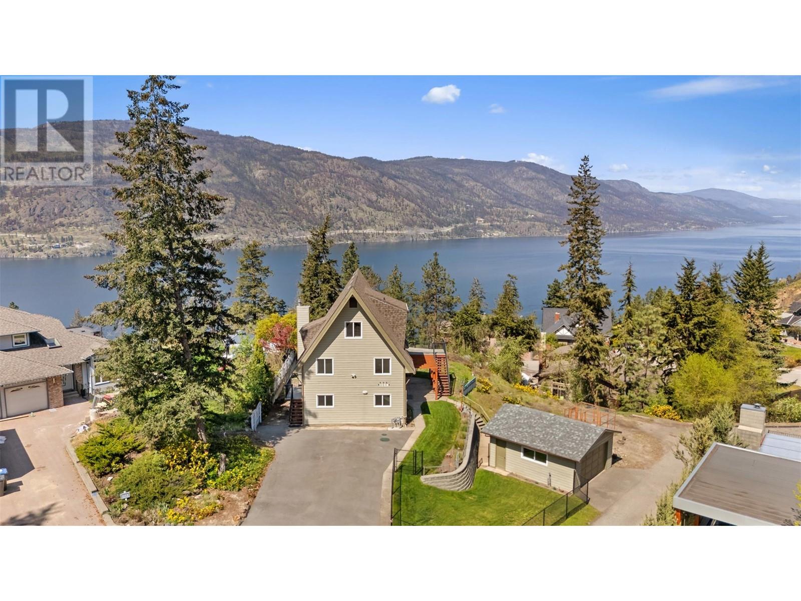 1128 Lynn Court, Kelowna, British Columbia  V1V 1H1 - Photo 3 - 10345355