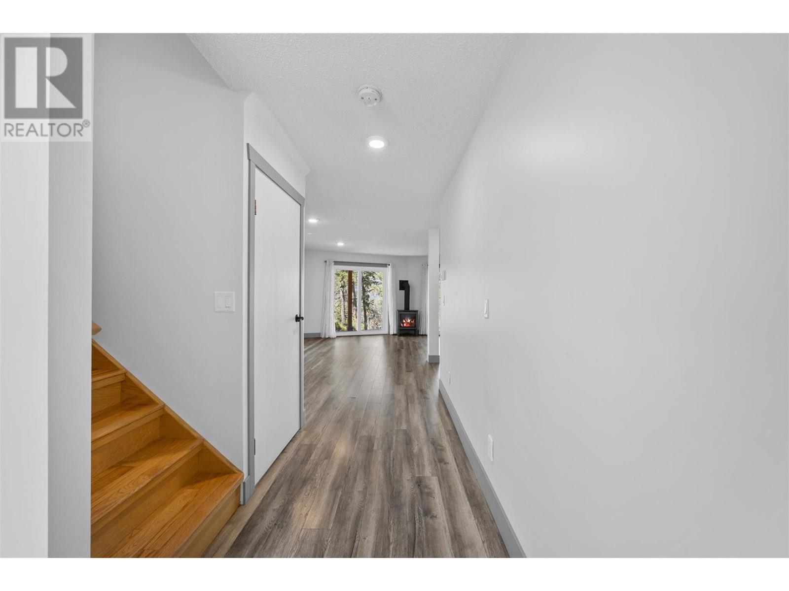 1128 Lynn Court, Kelowna, British Columbia  V1V 1H1 - Photo 30 - 10345355