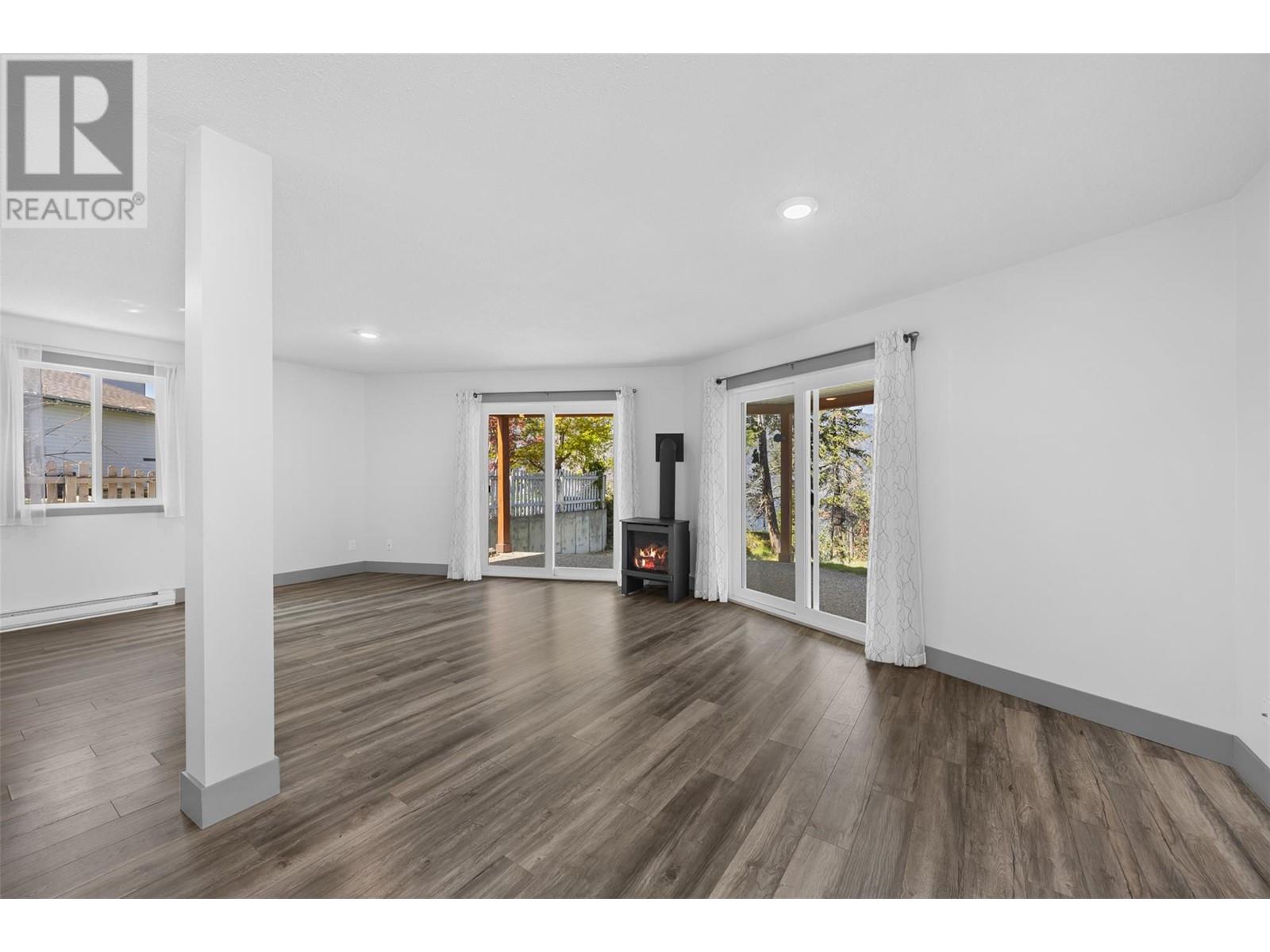 1128 Lynn Court, Kelowna, British Columbia  V1V 1H1 - Photo 32 - 10345355