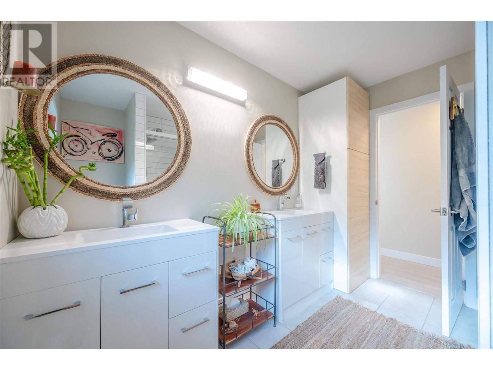 102 Pineview Place, Penticton, British Columbia  V2A 3R4 - Photo 23 - 10345733