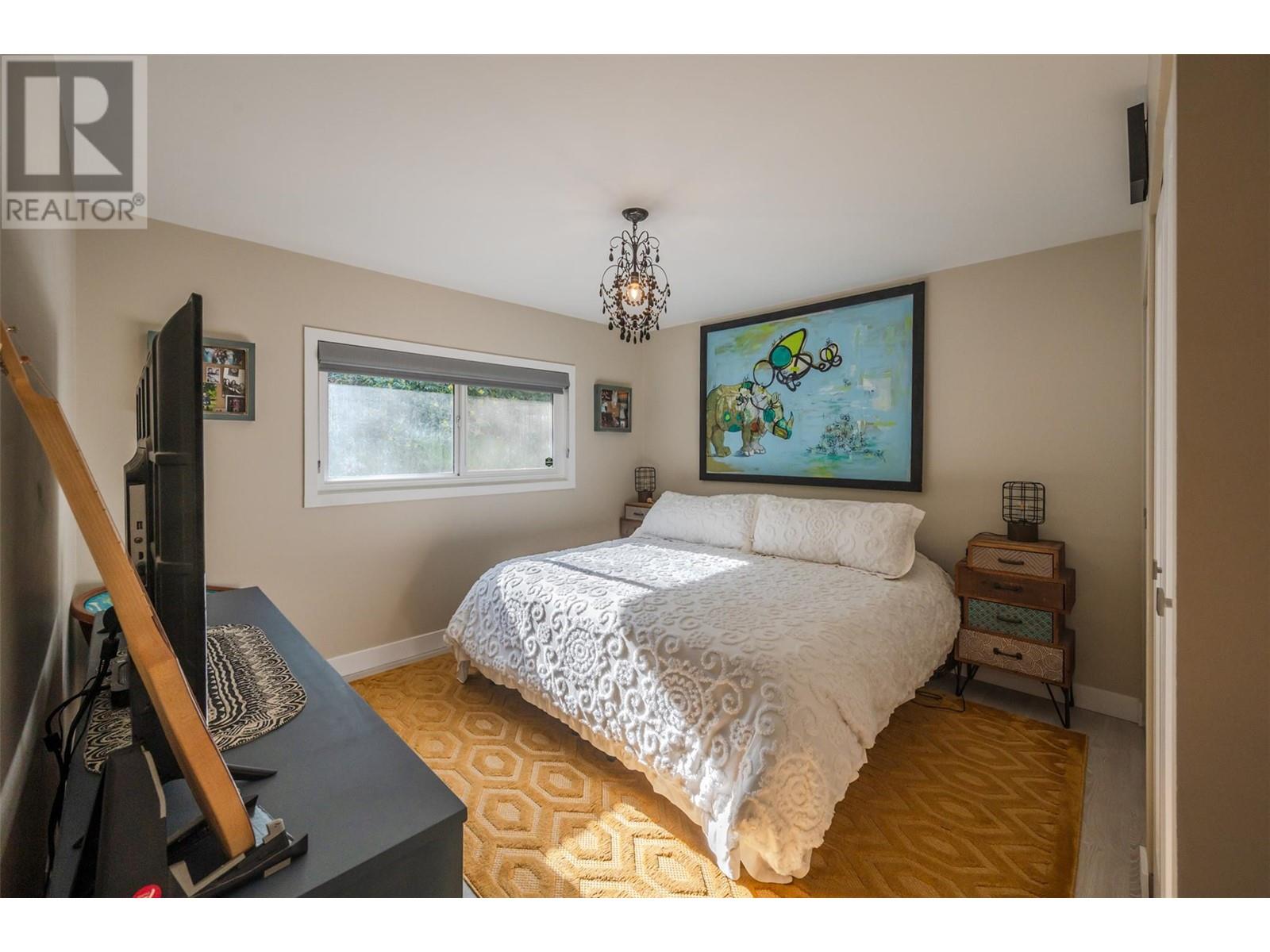 102 Pineview Place, Penticton, British Columbia  V2A 3R4 - Photo 25 - 10345733