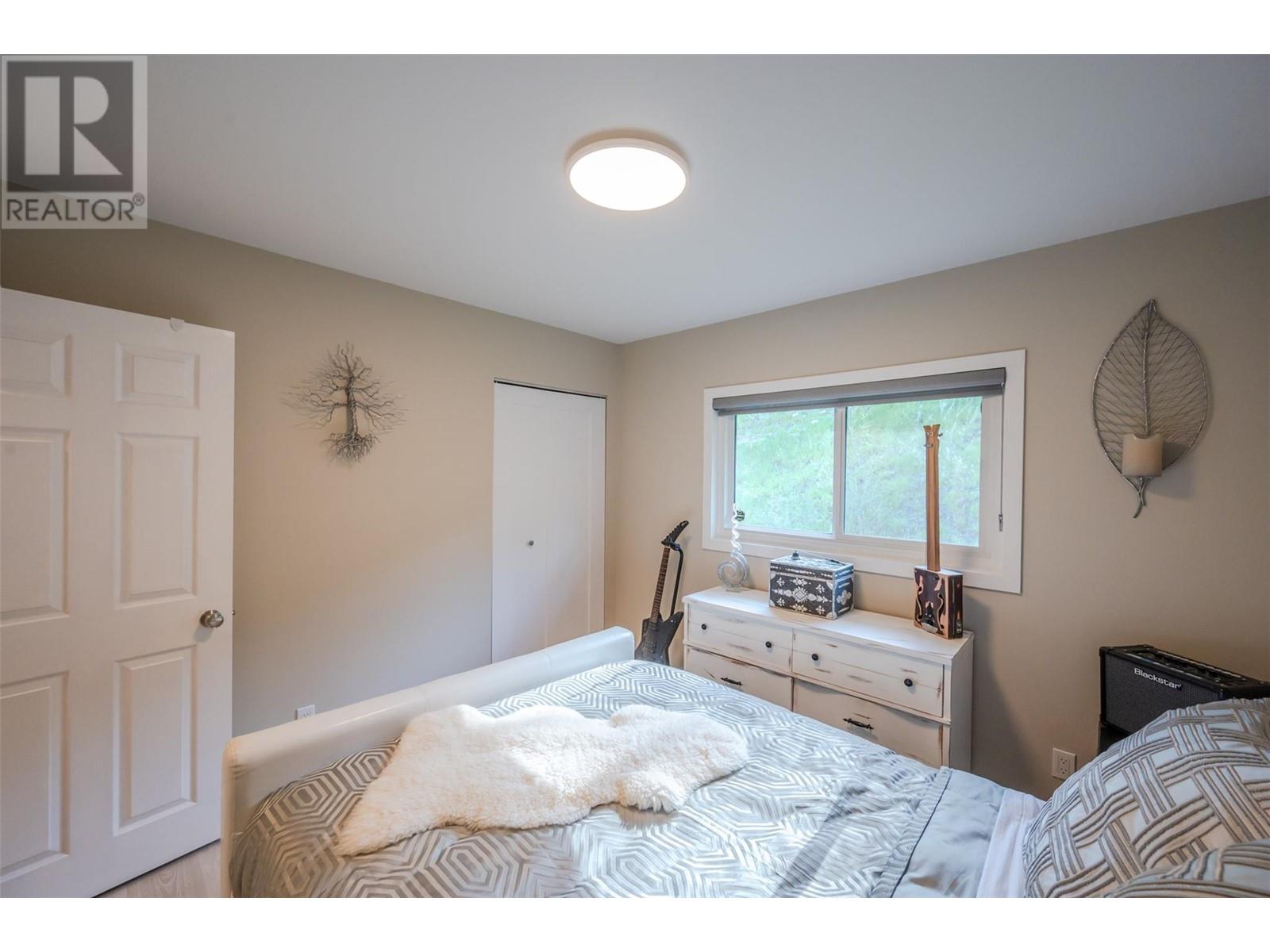 102 Pineview Place, Penticton, British Columbia  V2A 3R4 - Photo 29 - 10345733