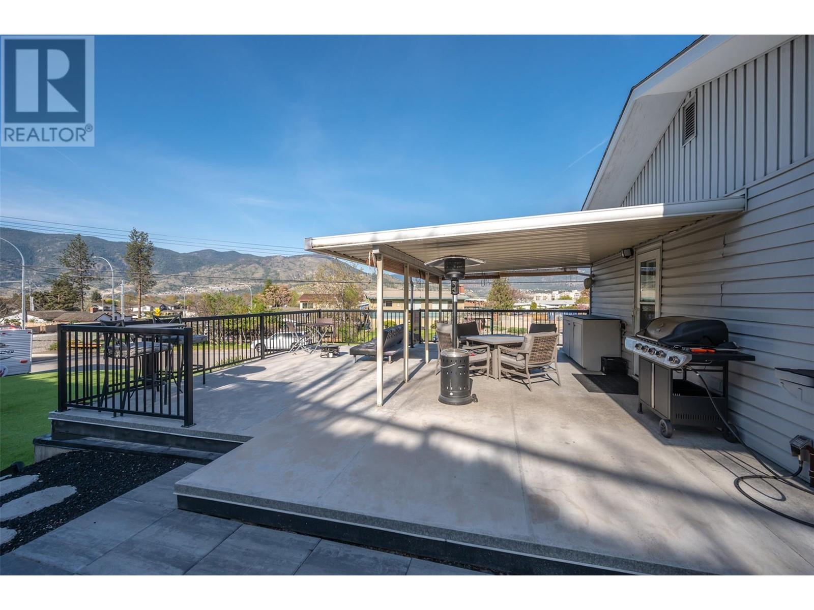 102 Pineview Place, Penticton, British Columbia  V2A 3R4 - Photo 30 - 10345733