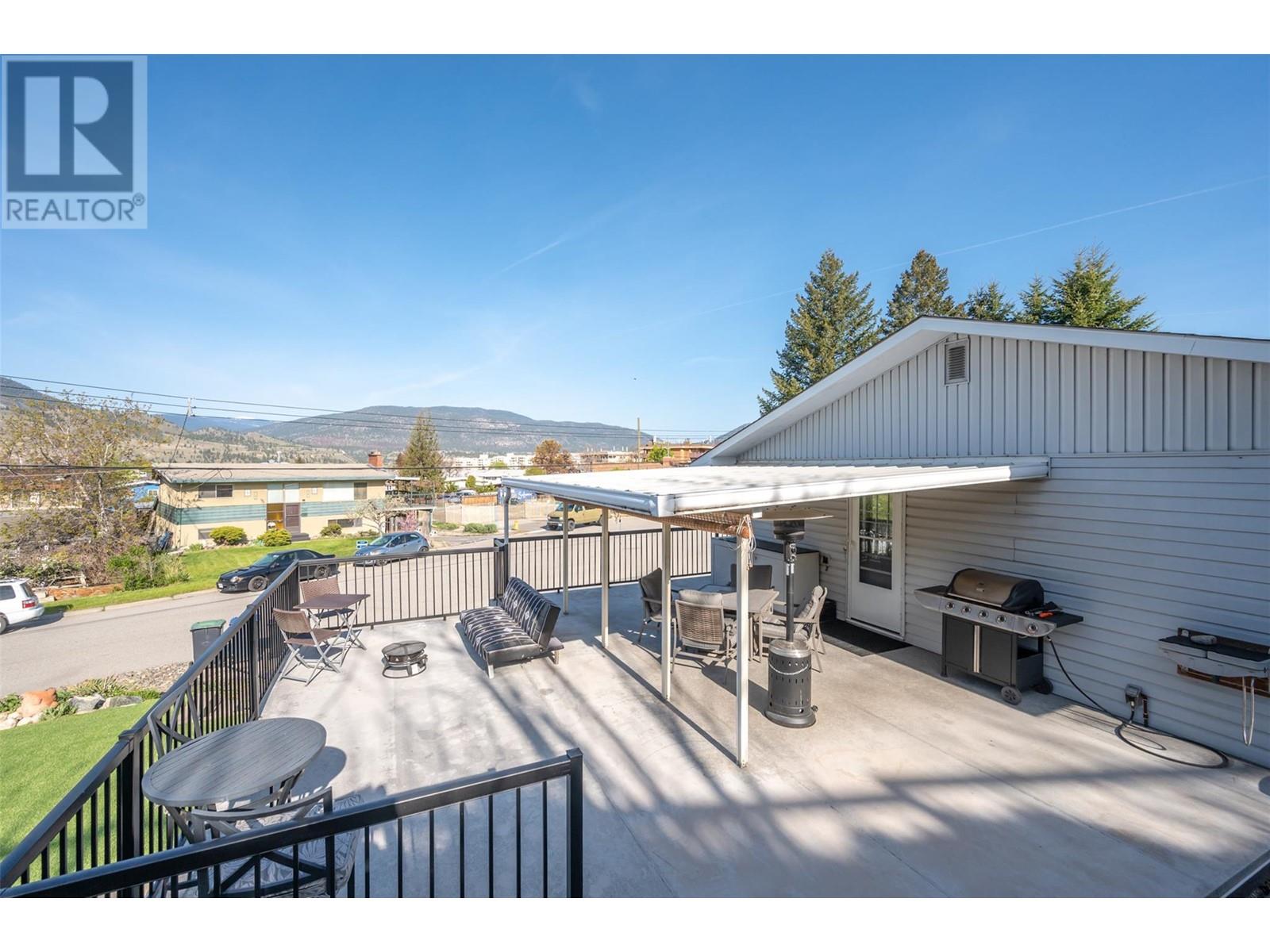 102 Pineview Place, Penticton, British Columbia  V2A 3R4 - Photo 39 - 10345733
