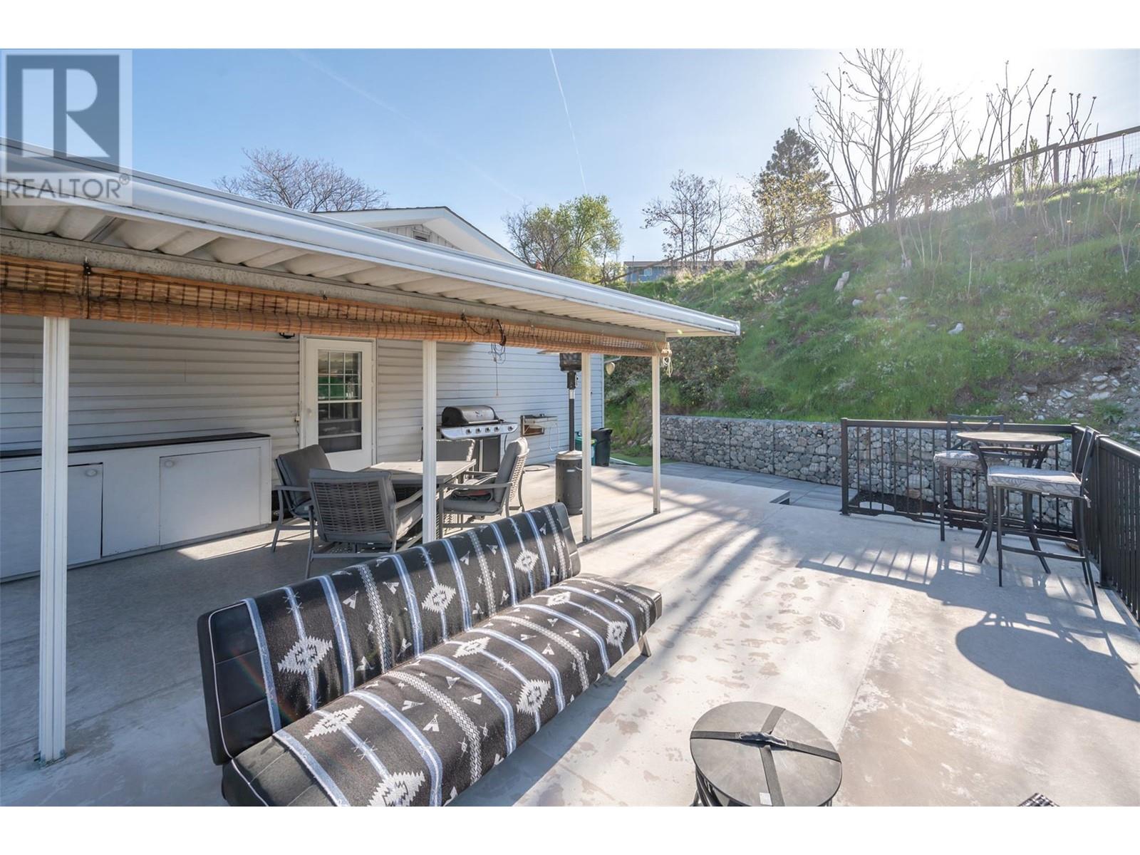 102 Pineview Place, Penticton, British Columbia  V2A 3R4 - Photo 42 - 10345733