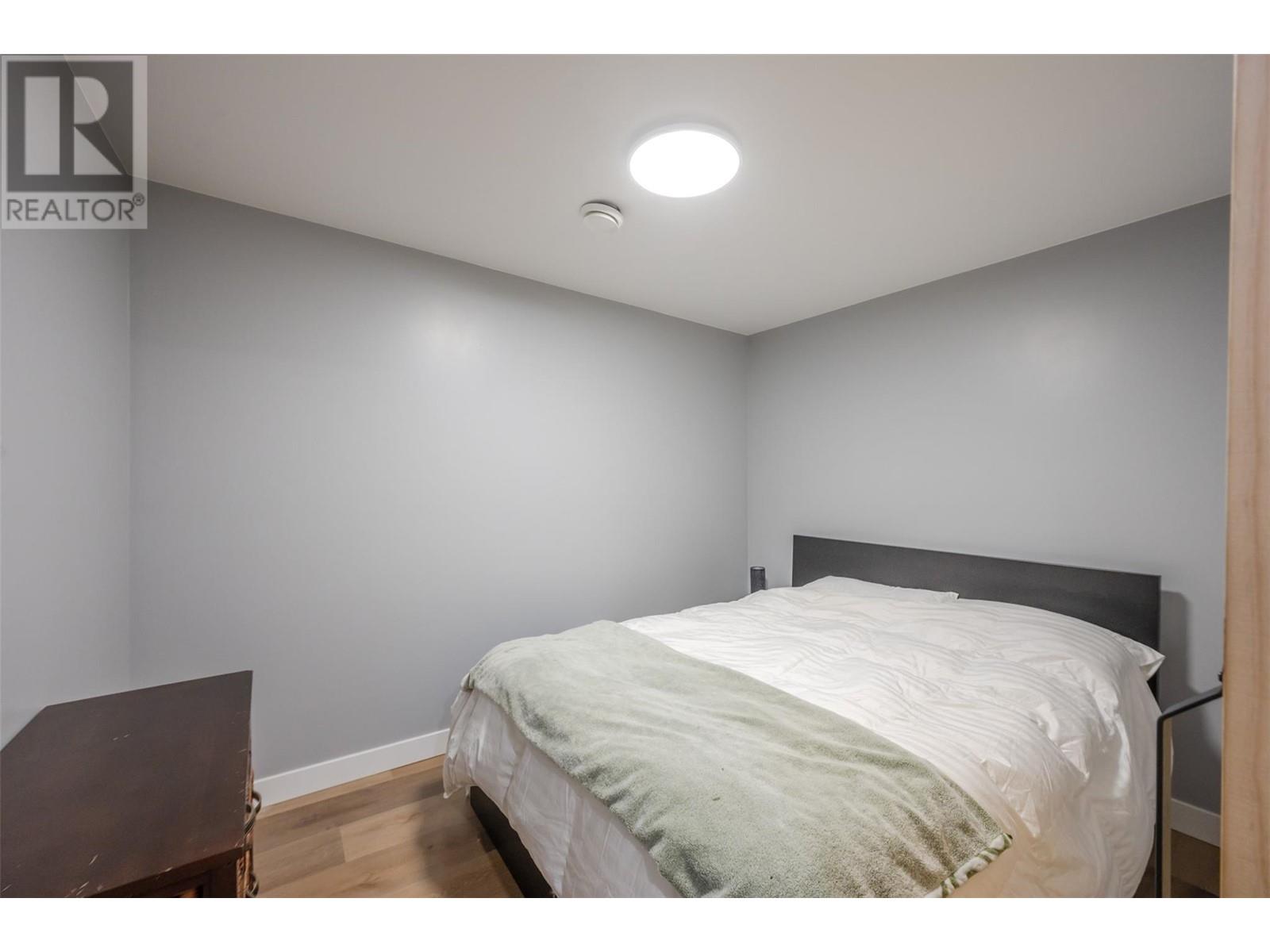 102 Pineview Place, Penticton, British Columbia  V2A 3R4 - Photo 64 - 10345733