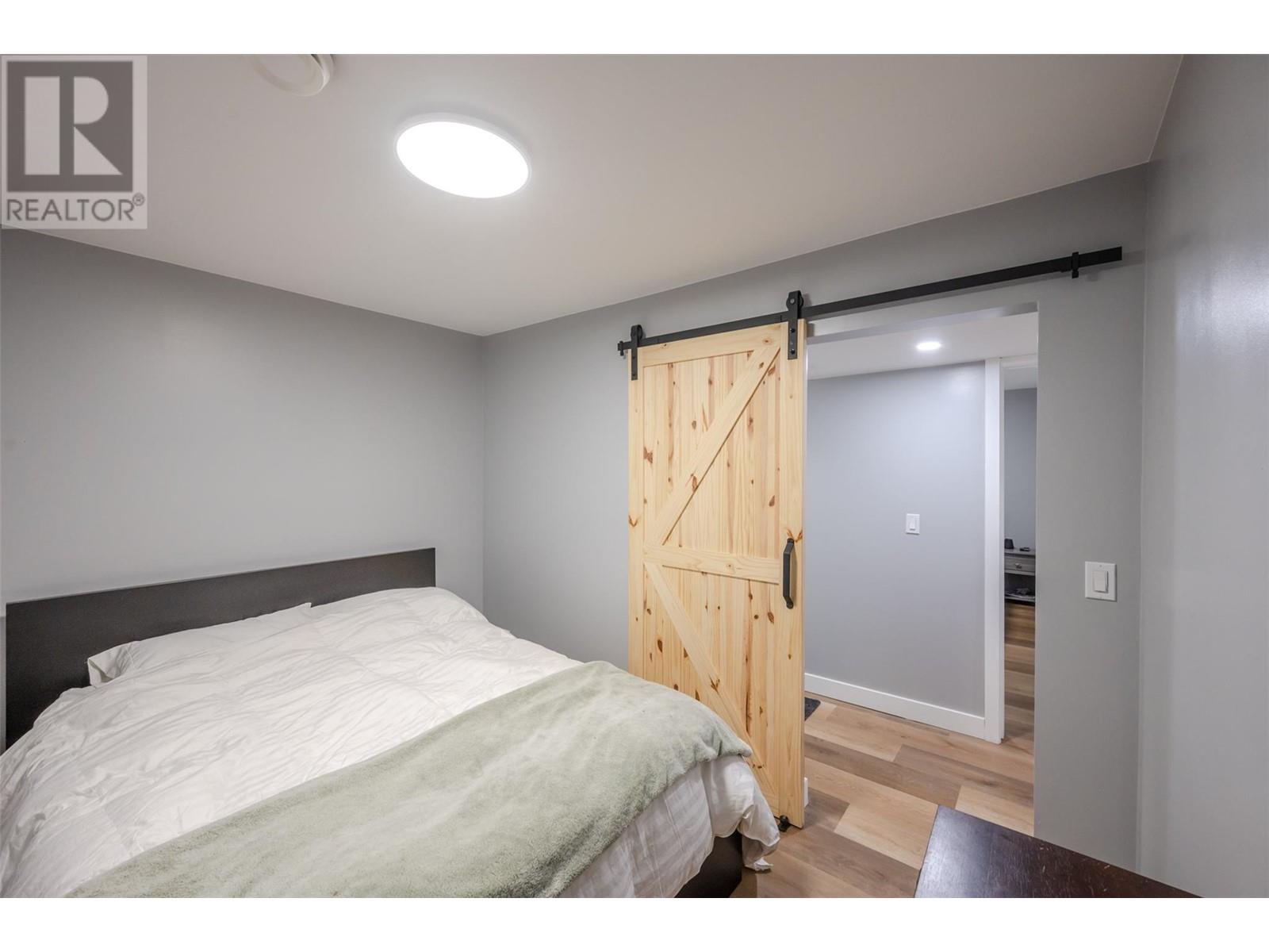 102 Pineview Place, Penticton, British Columbia  V2A 3R4 - Photo 65 - 10345733