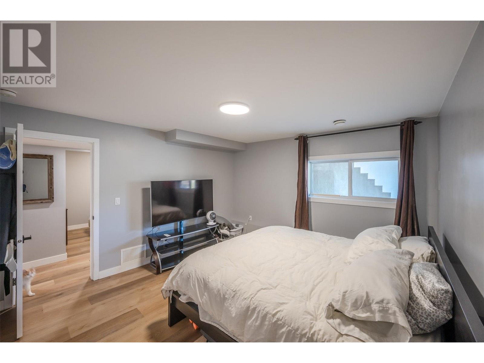 102 Pineview Place, Penticton, British Columbia  V2A 3R4 - Photo 67 - 10345733