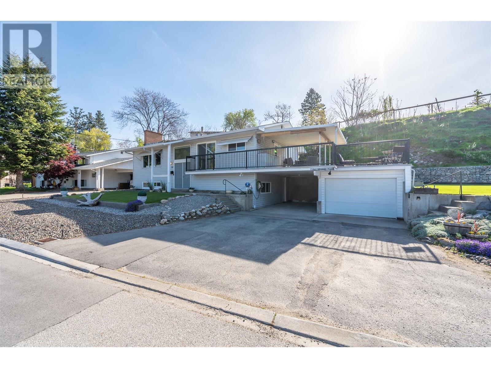 102 Pineview Place, Penticton, British Columbia  V2A 3R4 - Photo 69 - 10345733