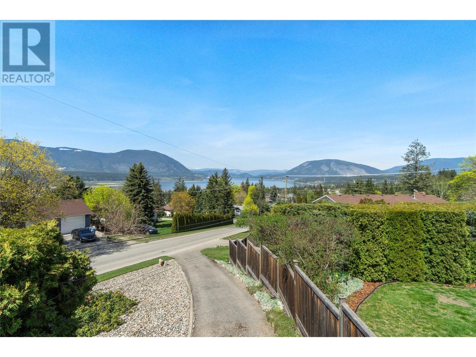 1290 15 Street Se, Salmon Arm, British Columbia  V1E 2G8 - Photo 25 - 10345427