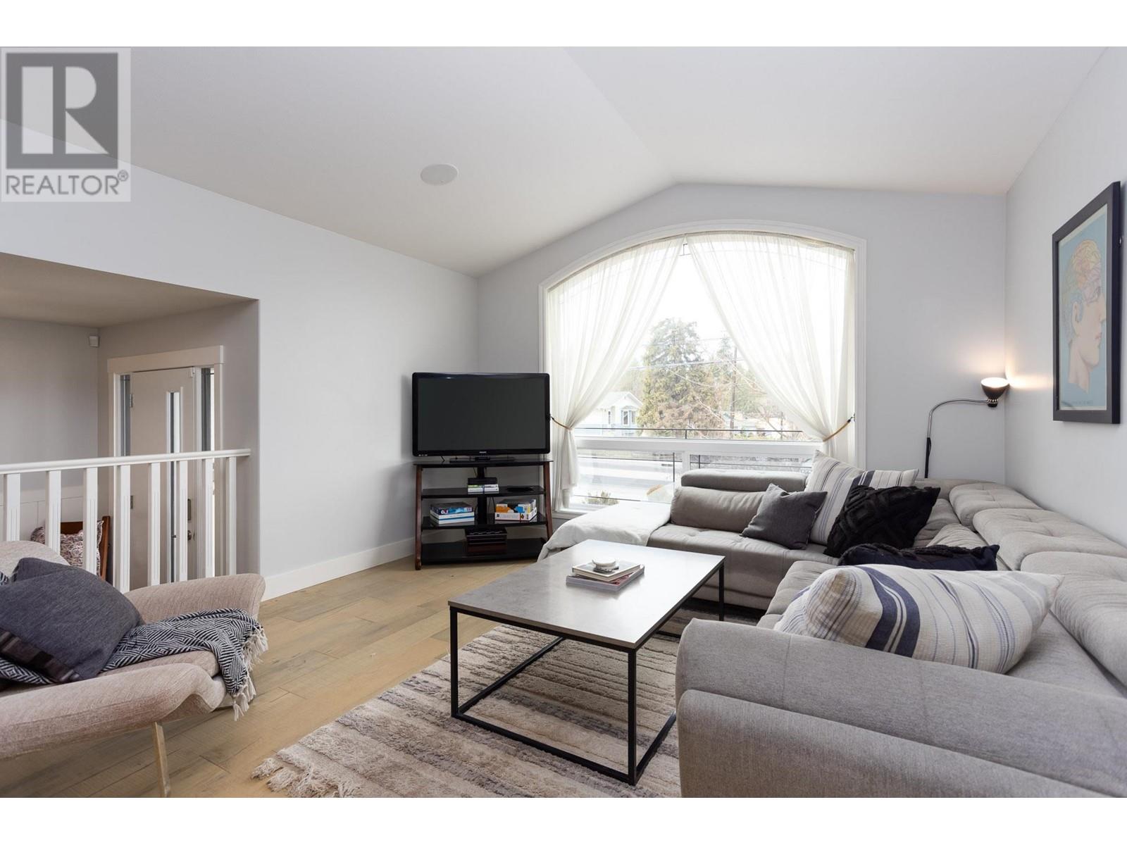 4661 Gordon Drive, Kelowna, British Columbia  V1W 1T5 - Photo 19 - 10345536