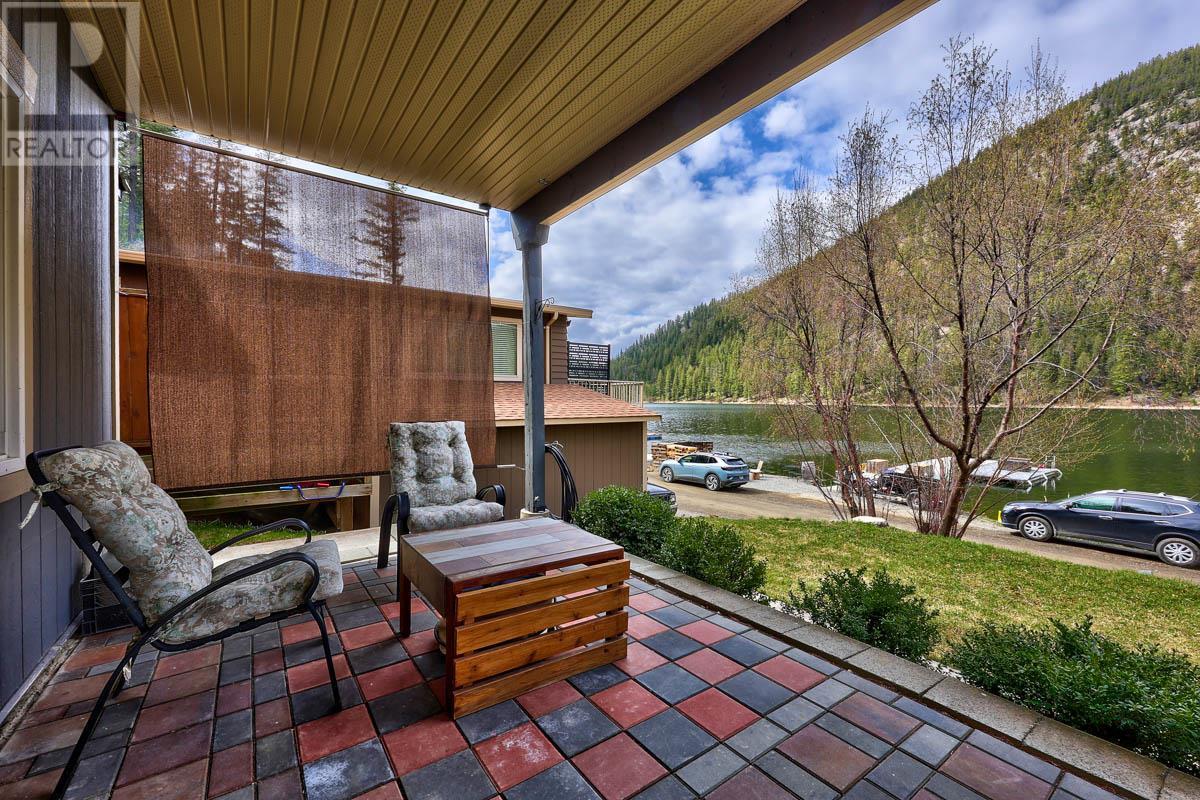 1980 Paul Lake Road, Kamloops, British Columbia  V2H 1N8 - Photo 40 - 10345189