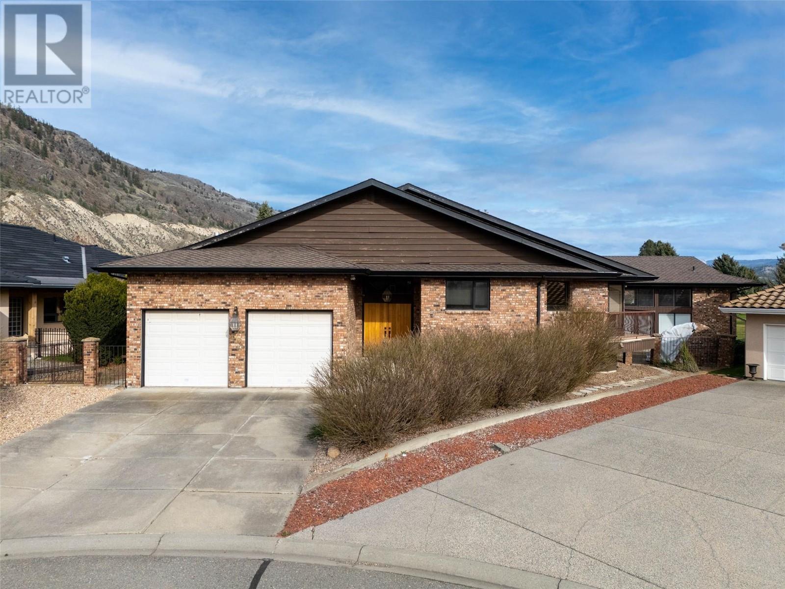 476 Pevero Place, Kamloops, British Columbia  V2H 1S1 - Photo 1 - 10345158