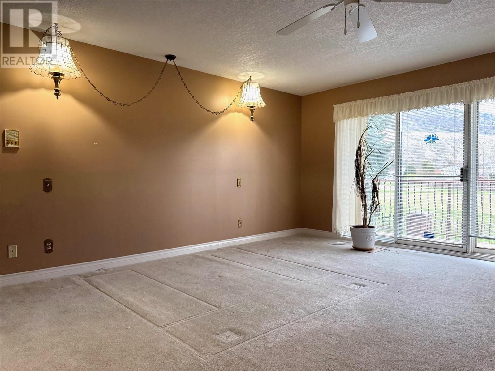 476 Pevero Place, Kamloops, British Columbia  V2H 1S1 - Photo 11 - 10345158