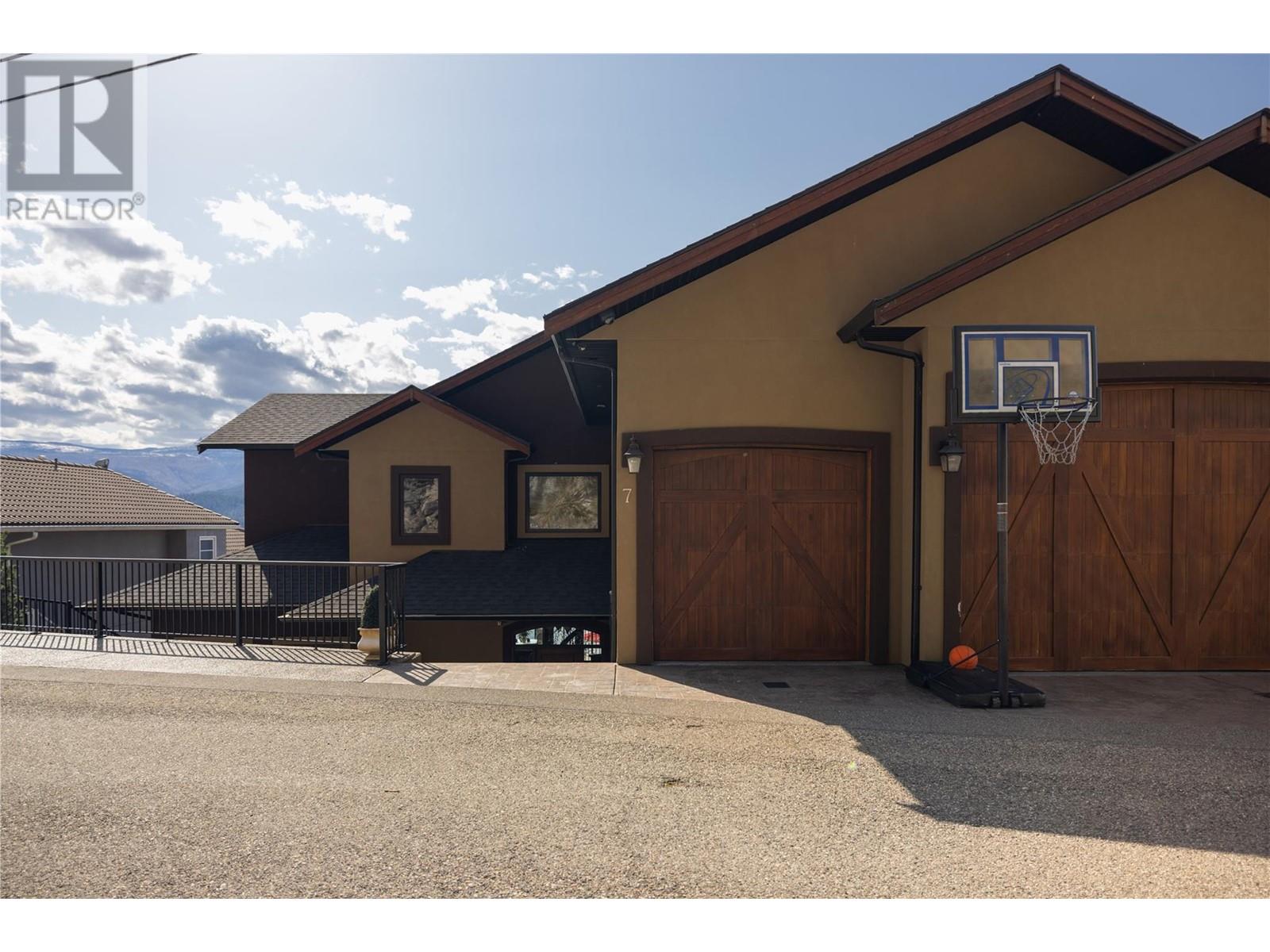 9990 Eastside Road Unit# 7, Vernon, British Columbia  V1H 1V1 - Photo 1 - 10341385