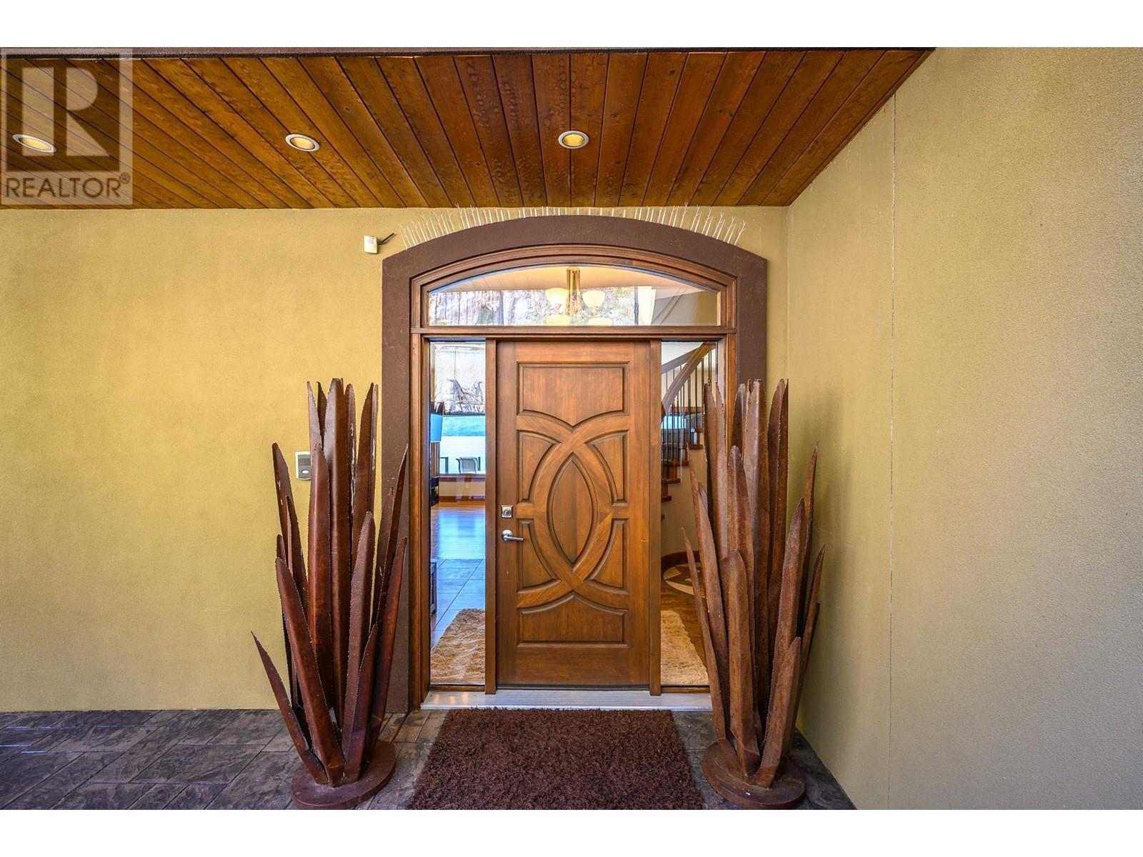 9990 Eastside Road Unit# 7, Vernon, British Columbia  V1H 1V1 - Photo 2 - 10341385