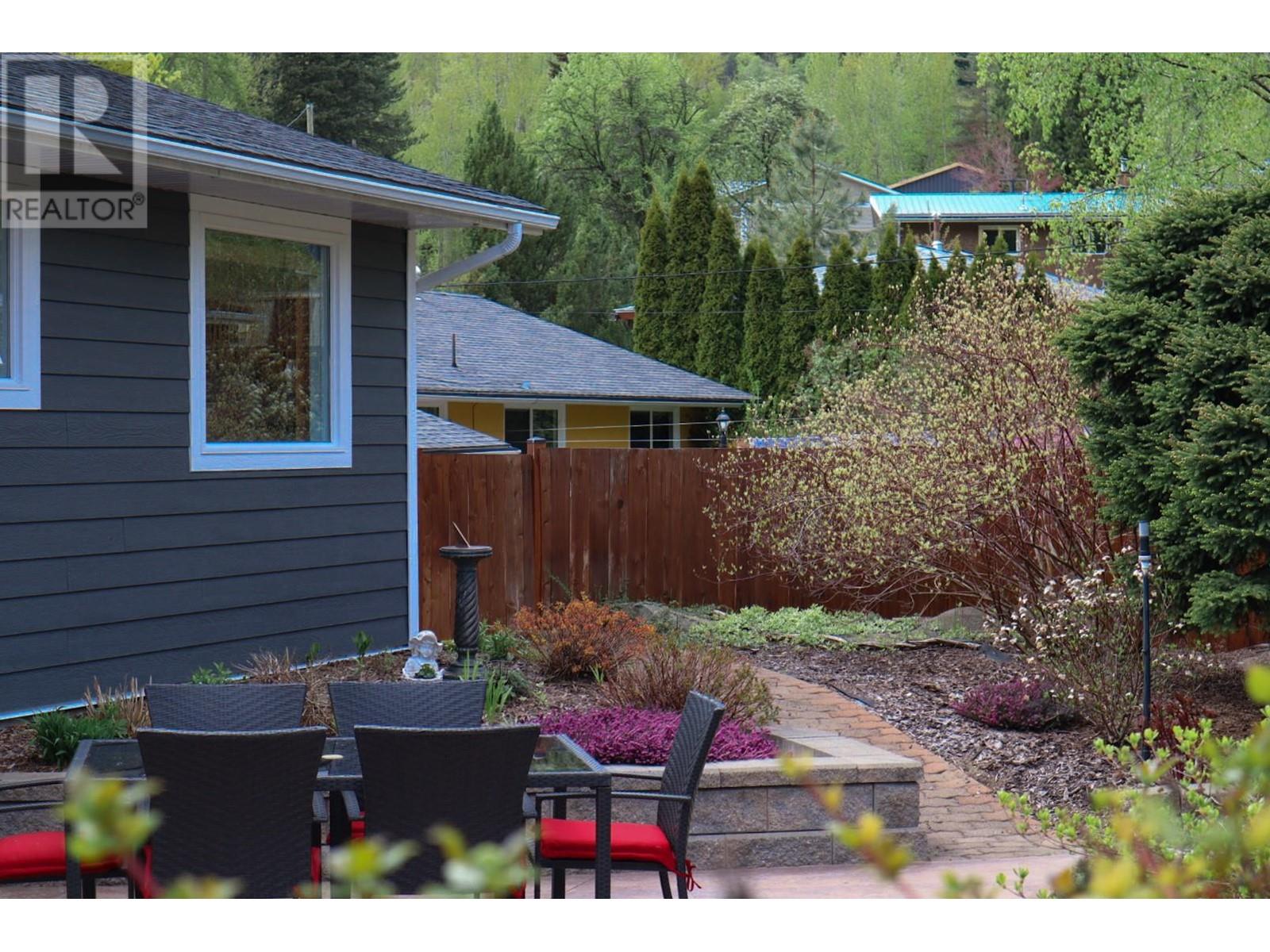 836 Burns Avenue, Warfield, British Columbia  V1R 2G1 - Photo 66 - 10345406