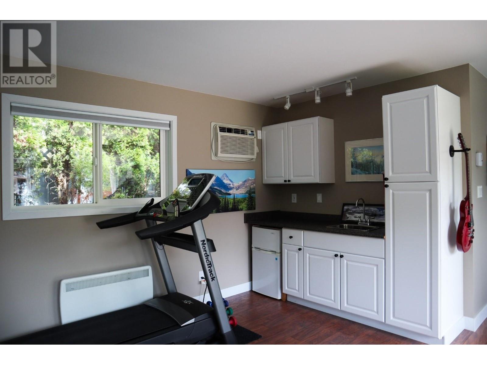 836 Burns Avenue, Warfield, British Columbia  V1R 2G1 - Photo 74 - 10345406