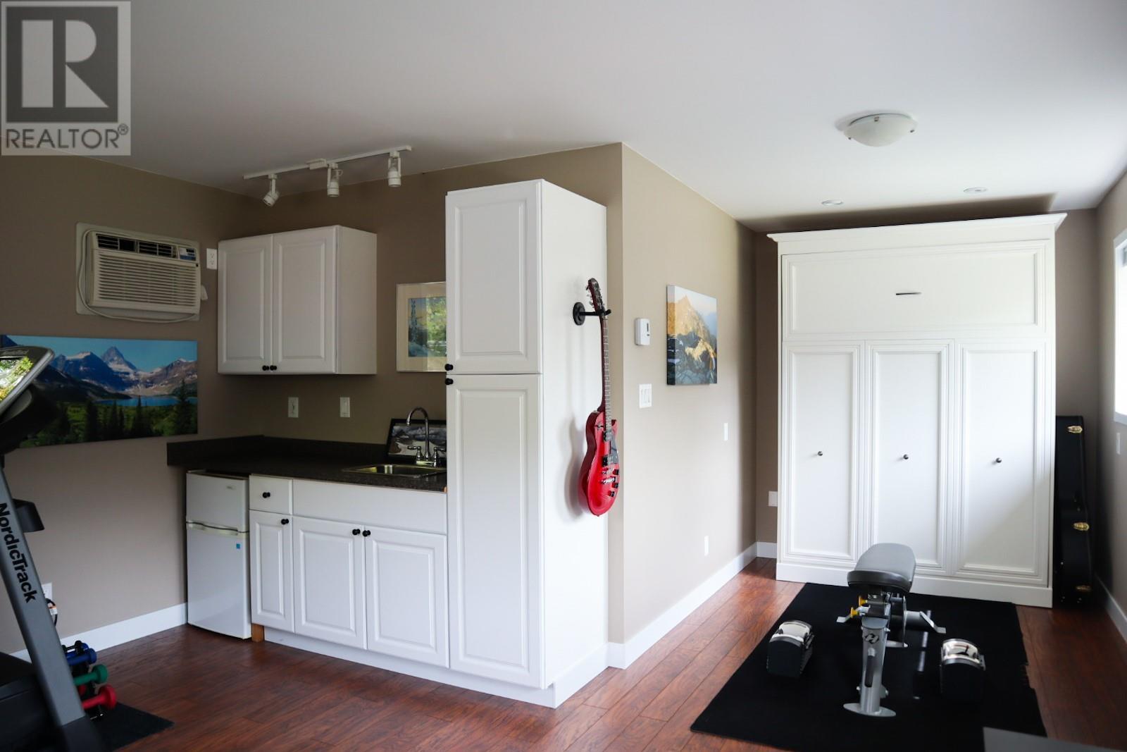 836 Burns Avenue, Warfield, British Columbia  V1R 2G1 - Photo 75 - 10345406