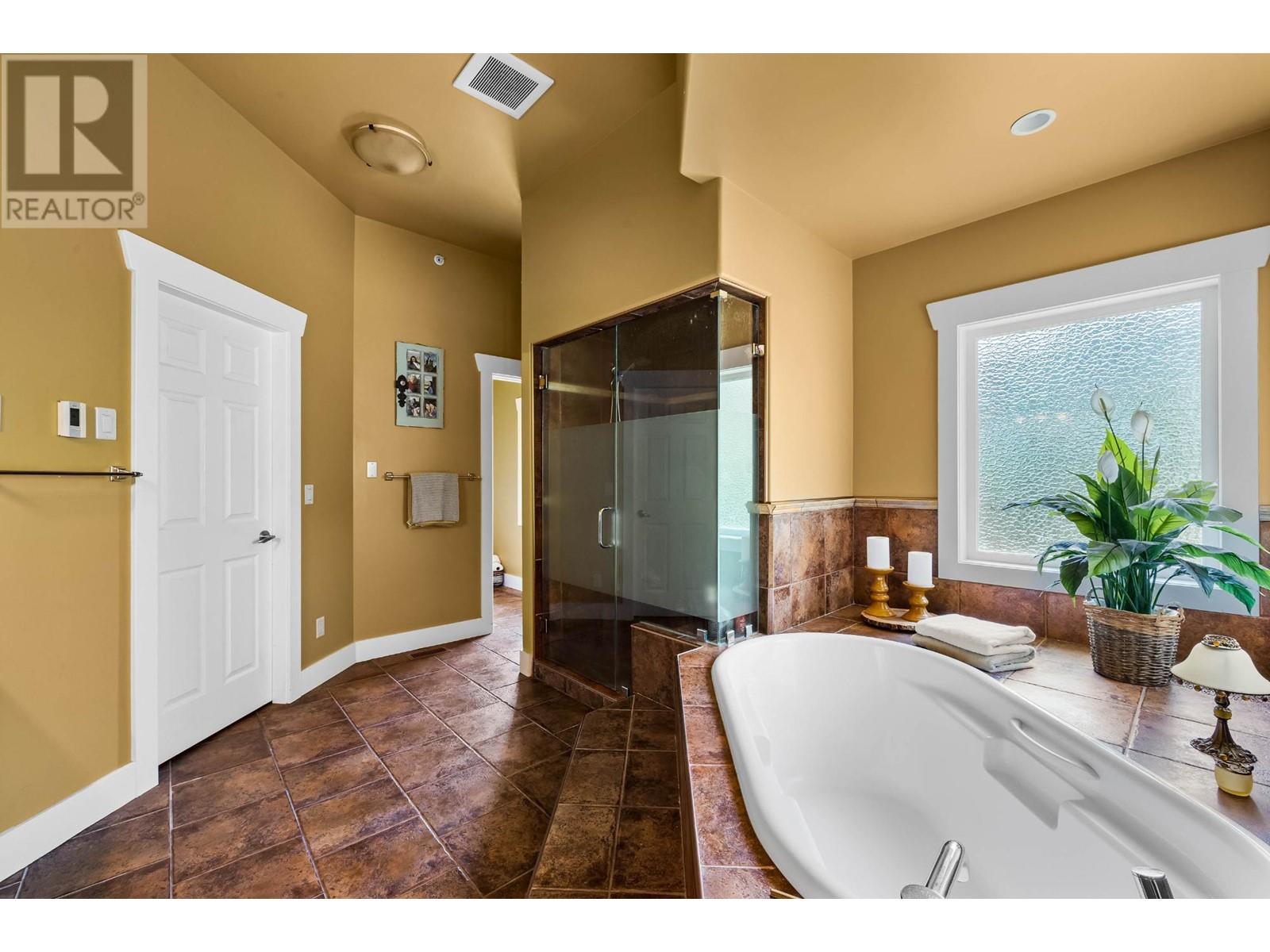 2555 Pratt Road, Kamloops, British Columbia  V2H 1T7 - Photo 23 - 10344321