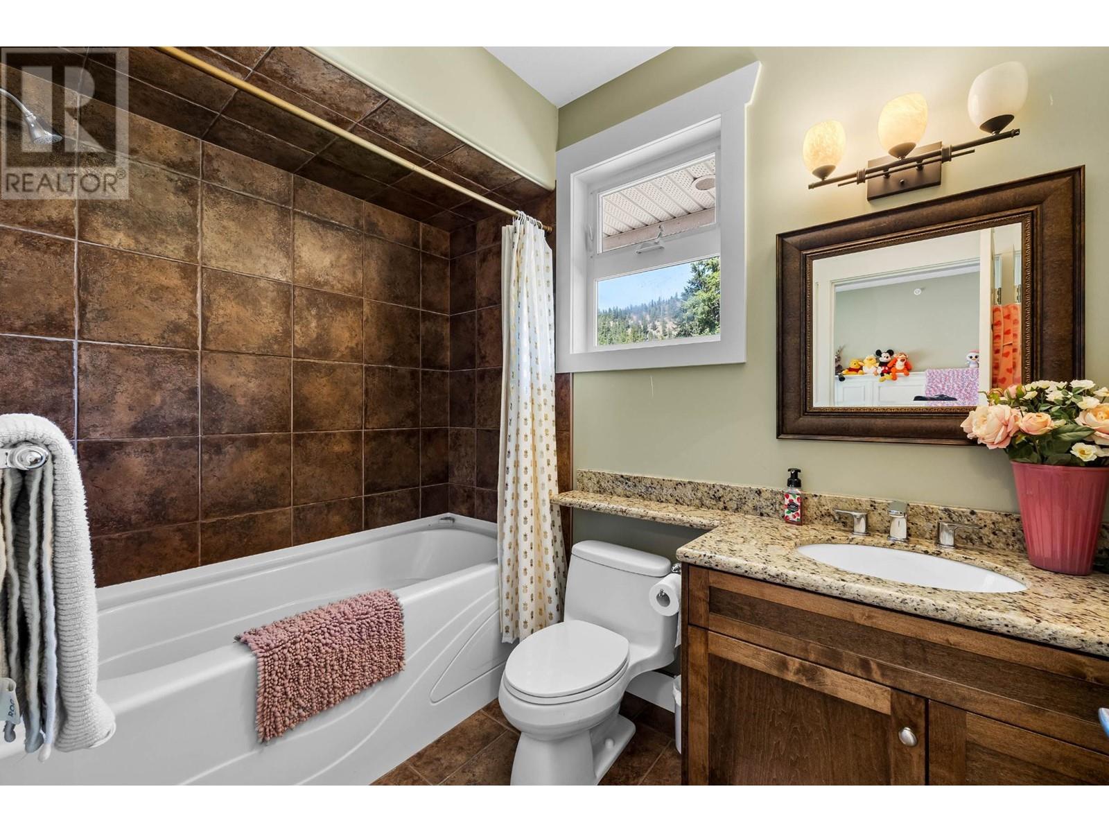 2555 Pratt Road, Kamloops, British Columbia  V2H 1T7 - Photo 41 - 10344321