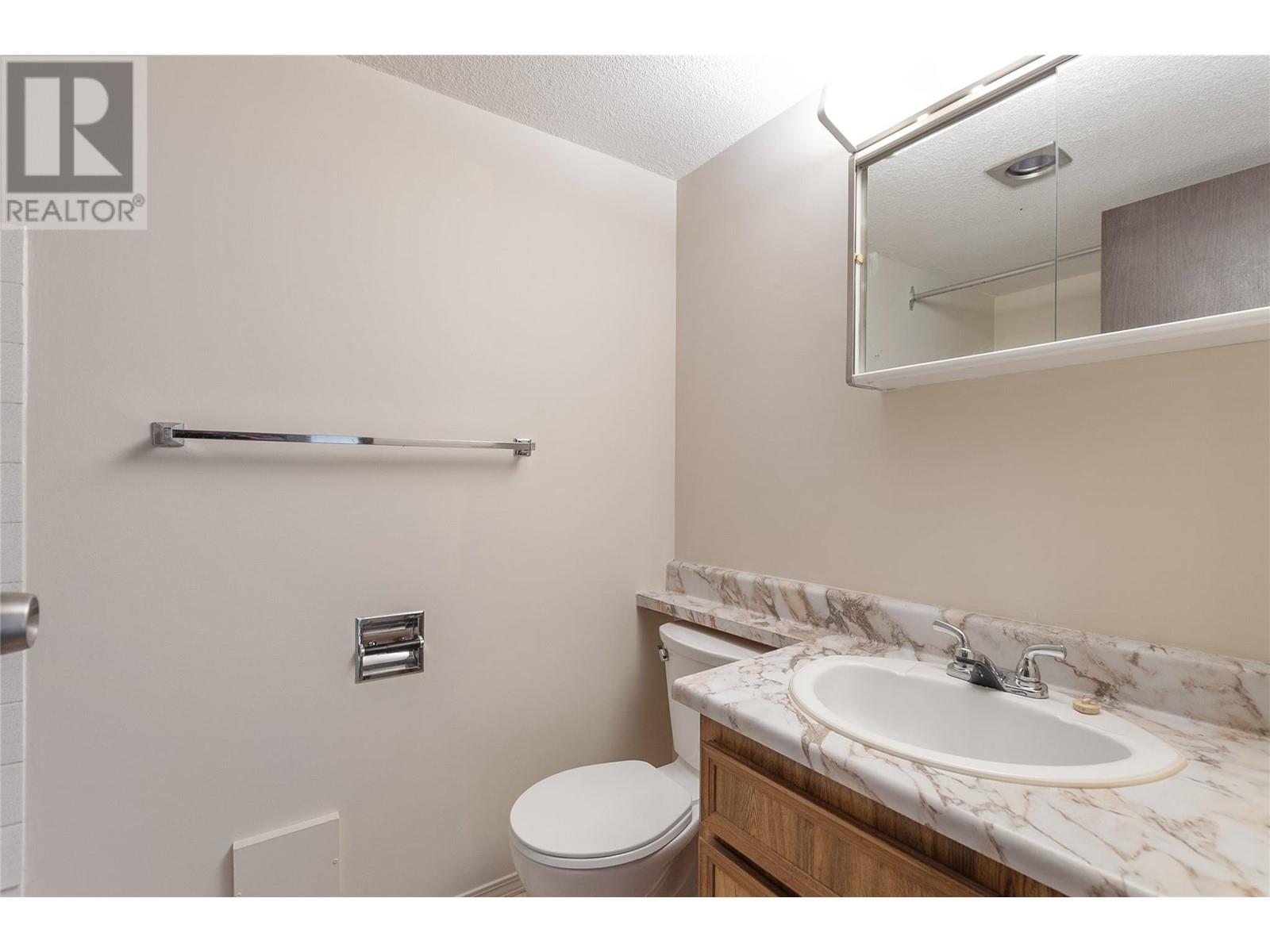 130 Skaha Place Unit# 206, Penticton, British Columbia  V2A 7J6 - Photo 16 - 10345579