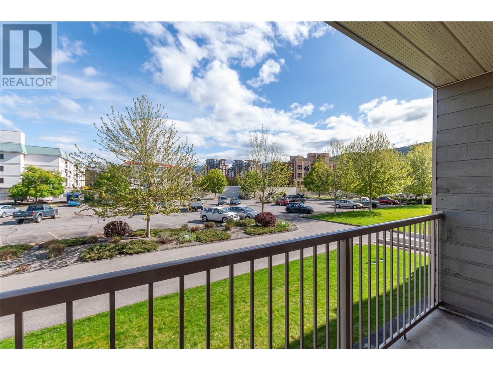 130 Skaha Place Unit# 206, Penticton, British Columbia  V2A 7J6 - Photo 6 - 10345579
