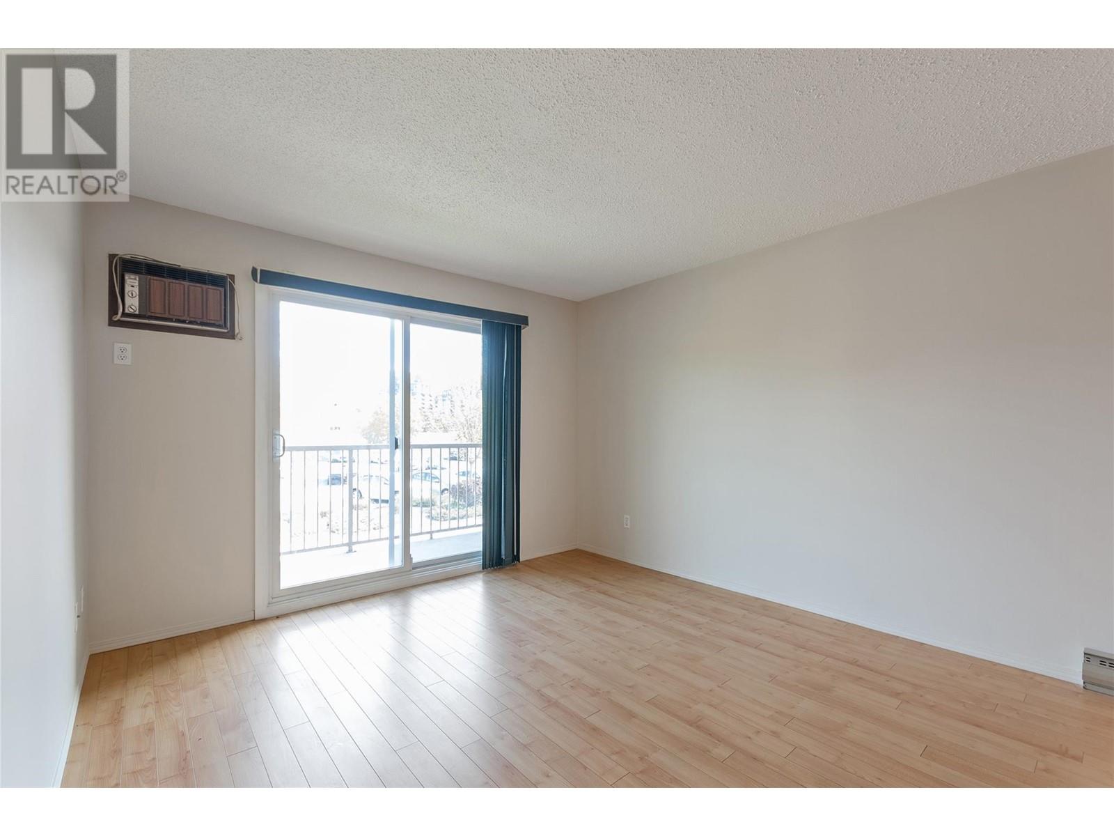 130 Skaha Place Unit# 206, Penticton, British Columbia  V2A 7J6 - Photo 7 - 10345579