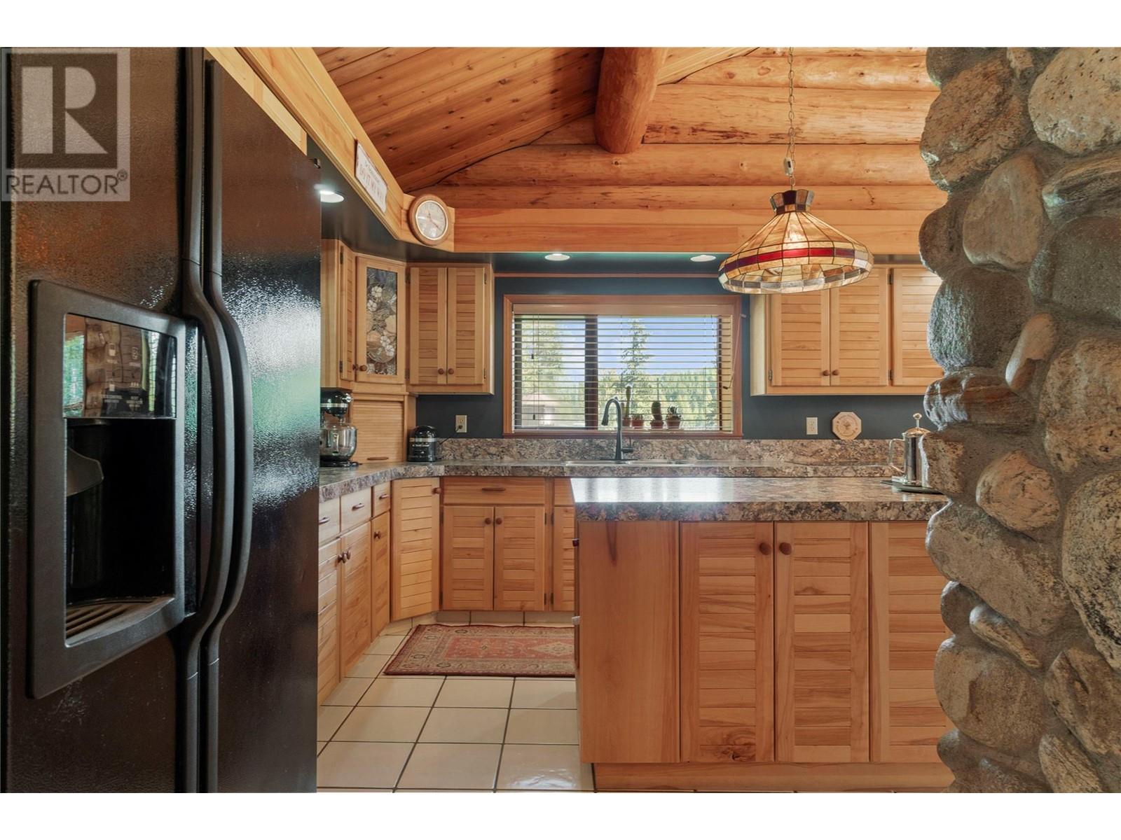 3755 White Lake Road, Tappen, British Columbia  V0E 2W0 - Photo 15 - 10306065