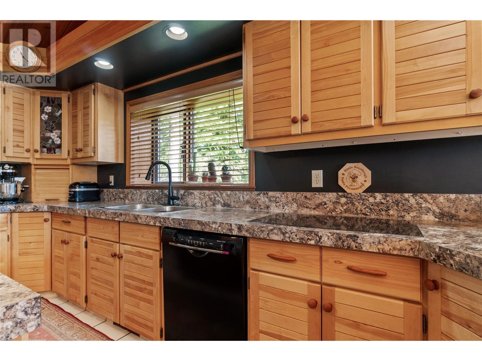 3755 White Lake Road, Tappen, British Columbia  V0E 2W0 - Photo 20 - 10306065