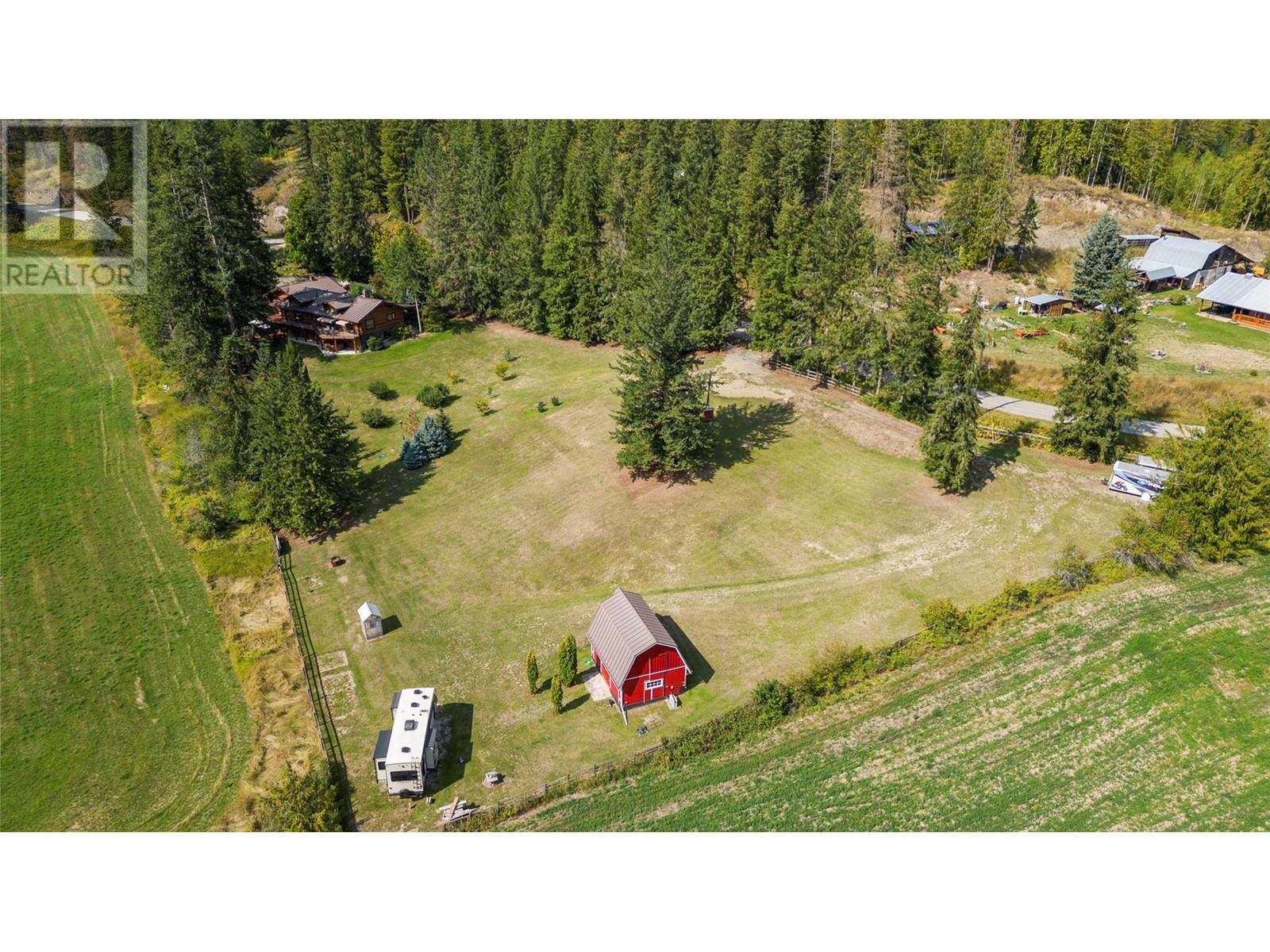 3755 White Lake Road, Tappen, British Columbia  V0E 2W0 - Photo 3 - 10306065