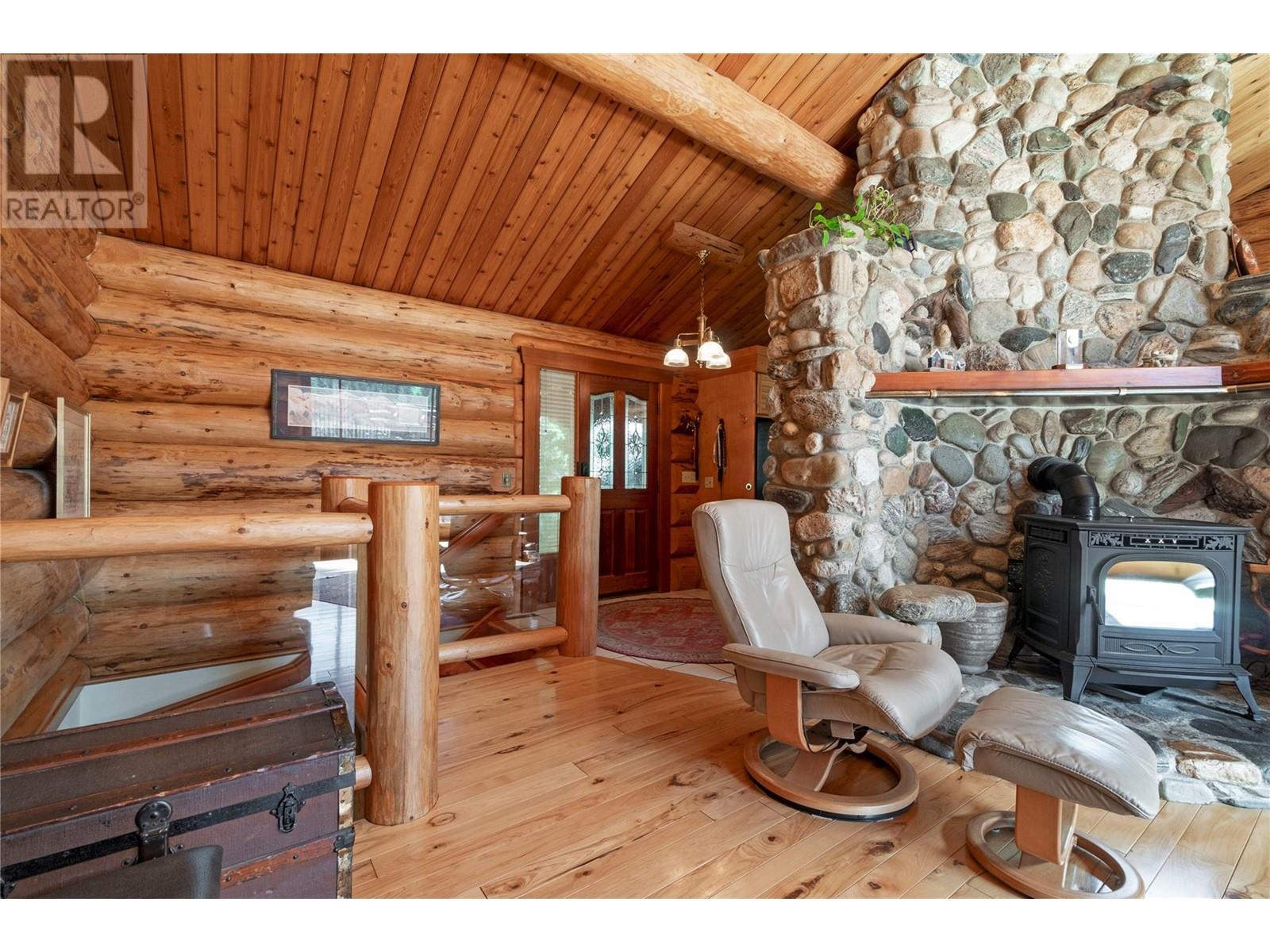 3755 White Lake Road, Tappen, British Columbia  V0E 2W0 - Photo 35 - 10306065