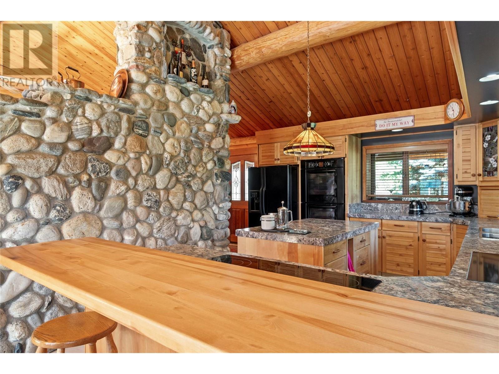 3755 White Lake Road, Tappen, British Columbia  V0E 2W0 - Photo 37 - 10306065