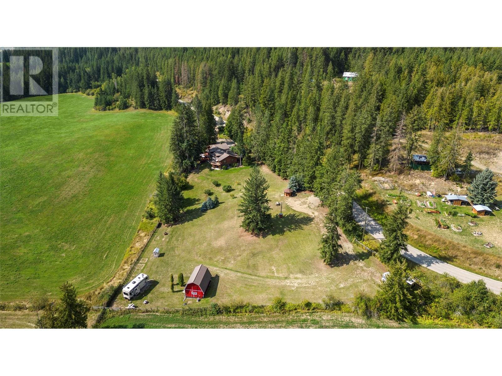 3755 White Lake Road, Tappen, British Columbia  V0E 2W0 - Photo 4 - 10306065